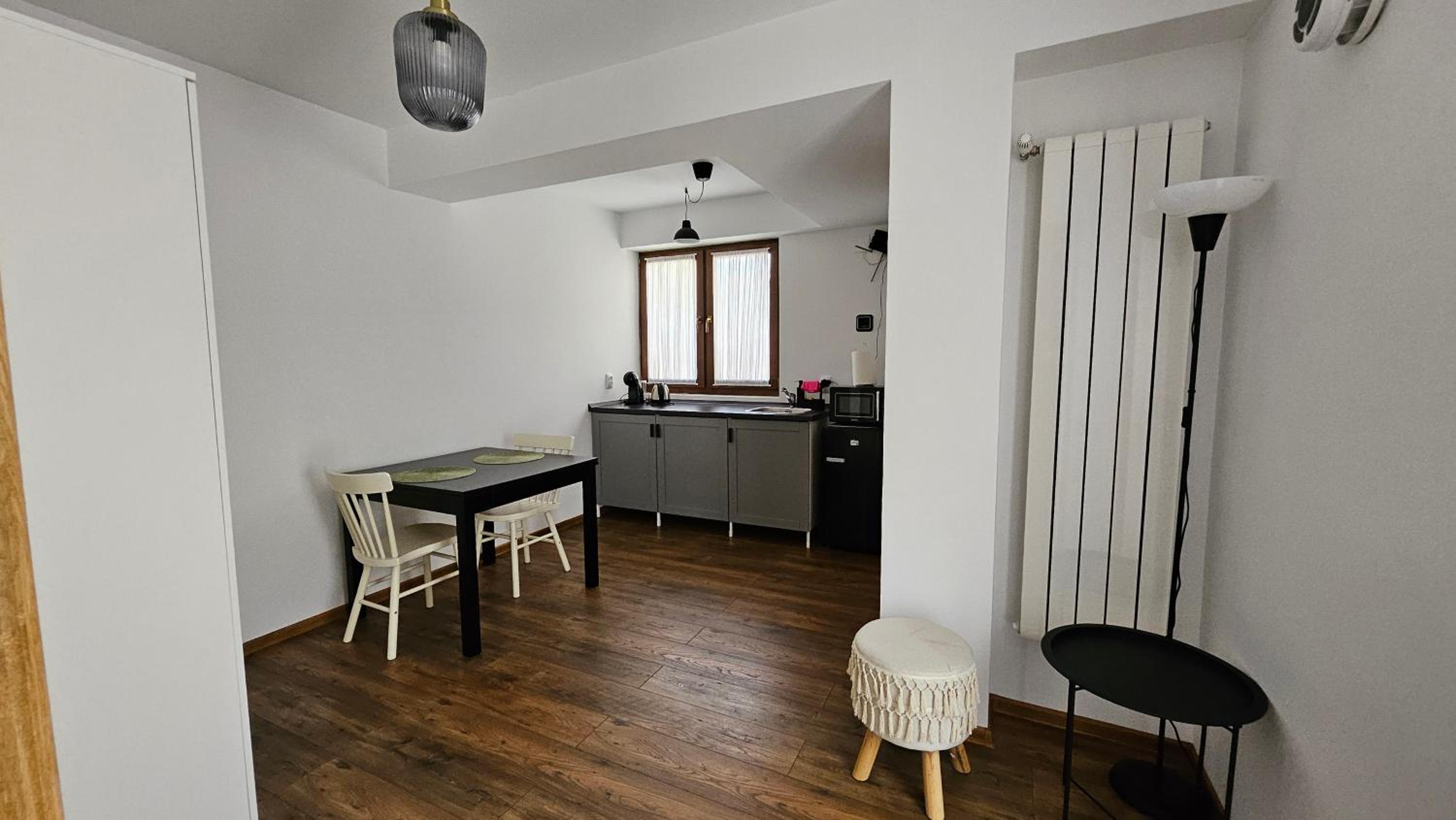 One-Bedroom Apartment photo 3