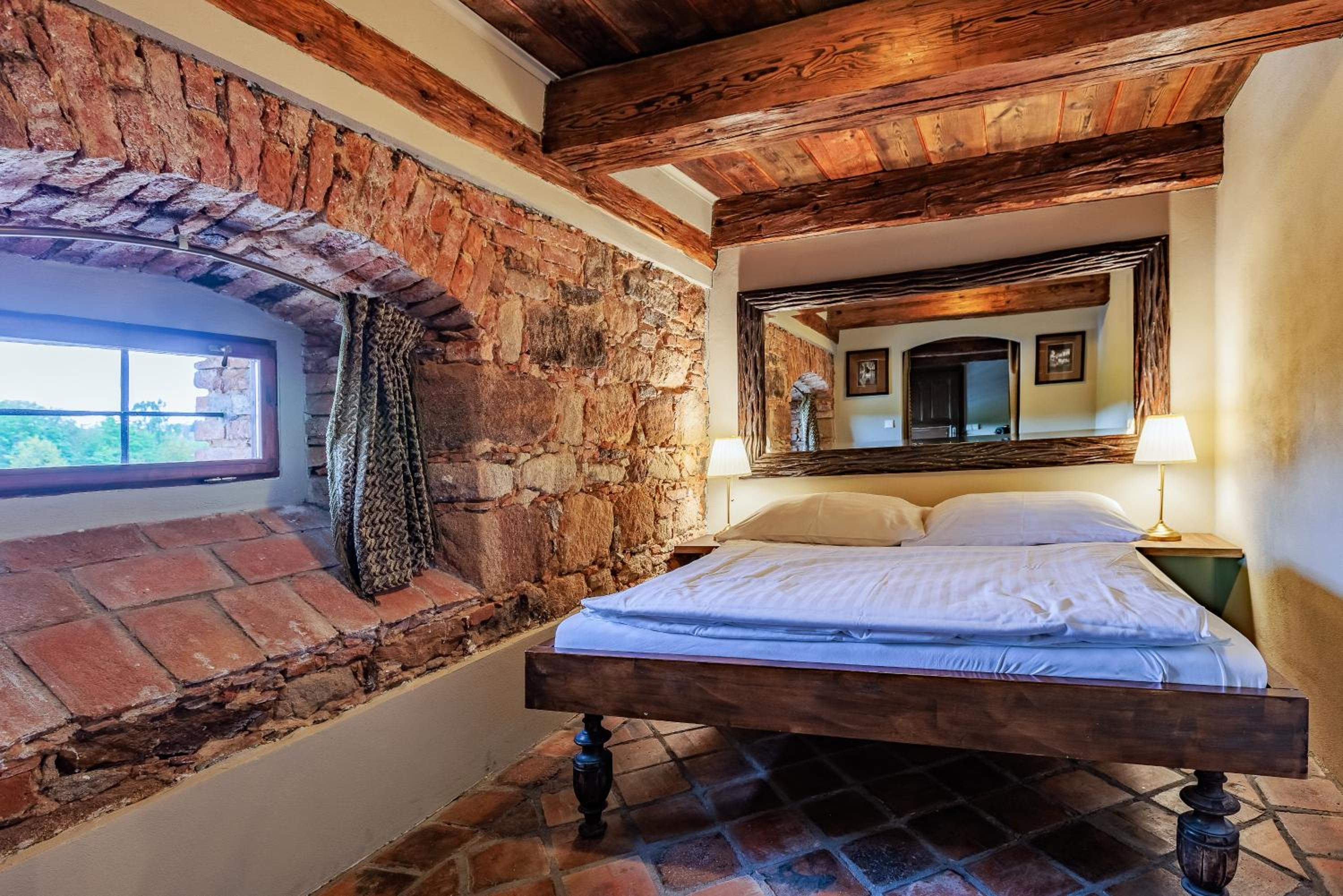 Luxury One-Bedroom Apartment