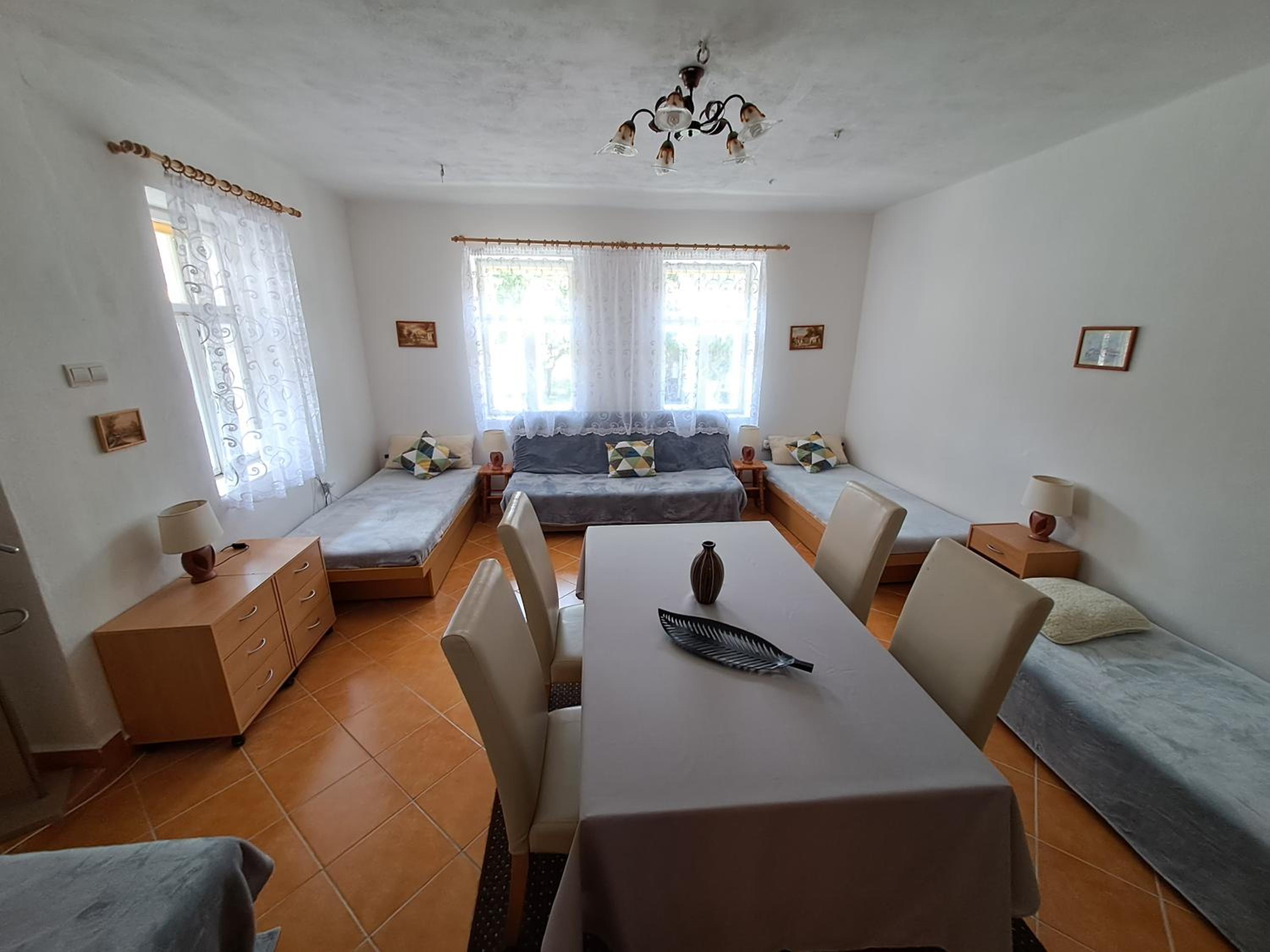 One-Bedroom House photo 1