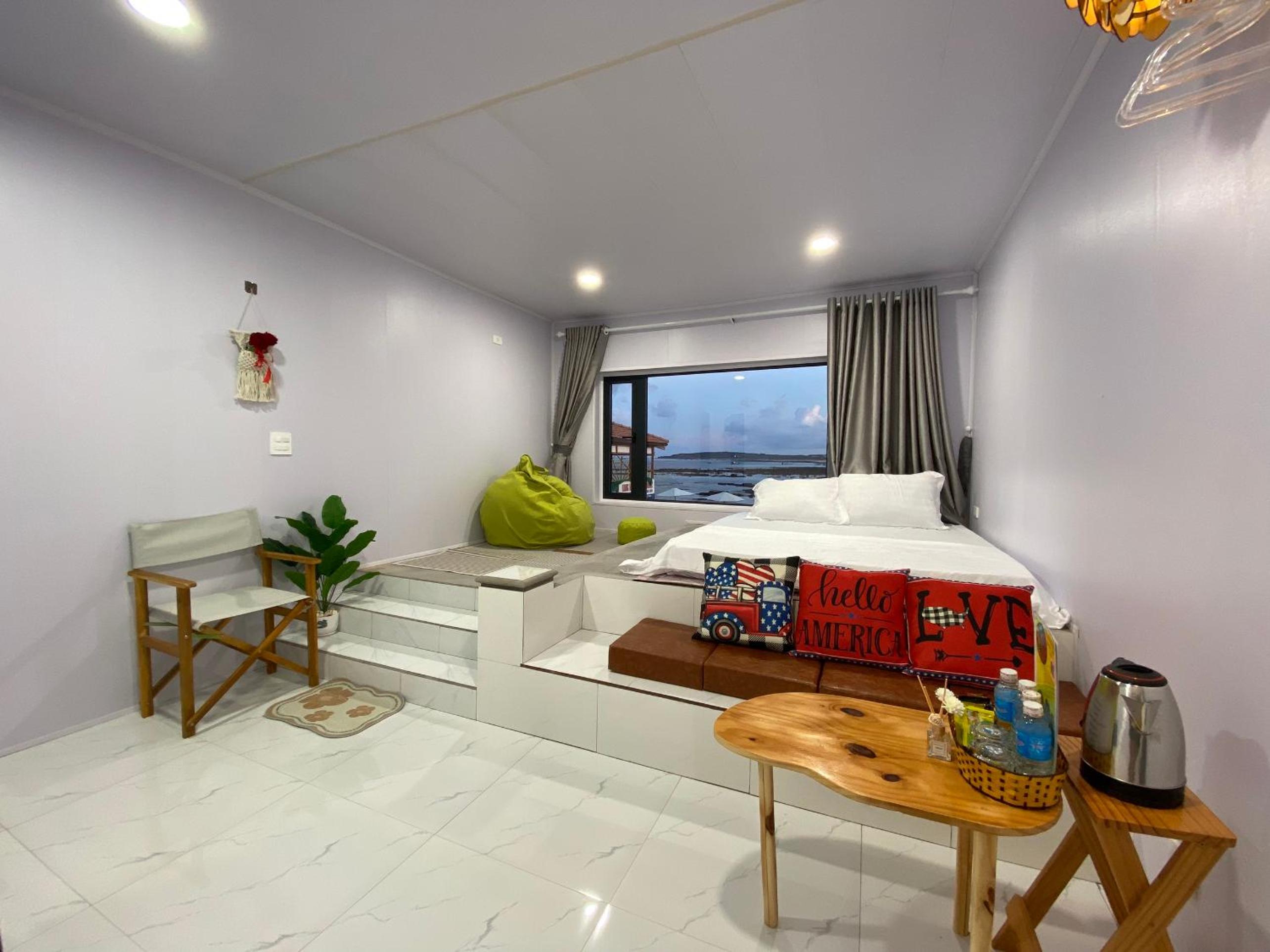 King Suite with Sea View
