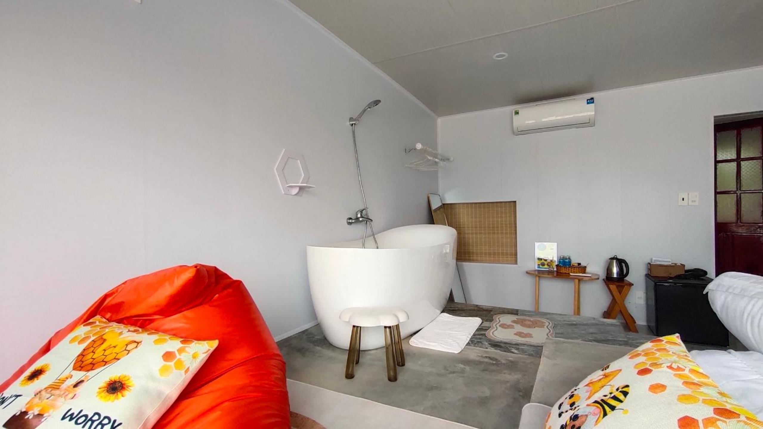 Suite with Sea View - Photo 4