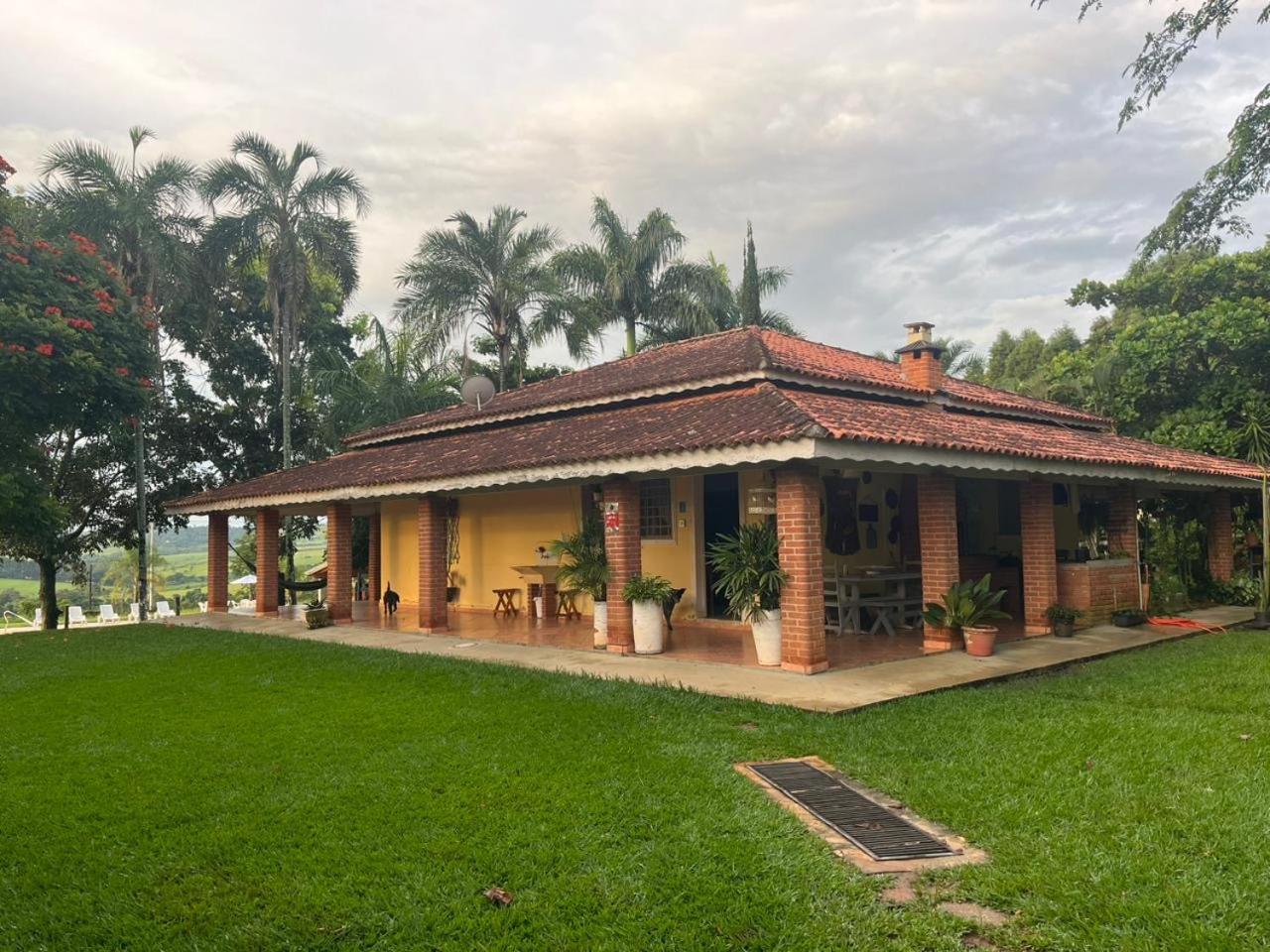 Four-Bedroom House photo 2