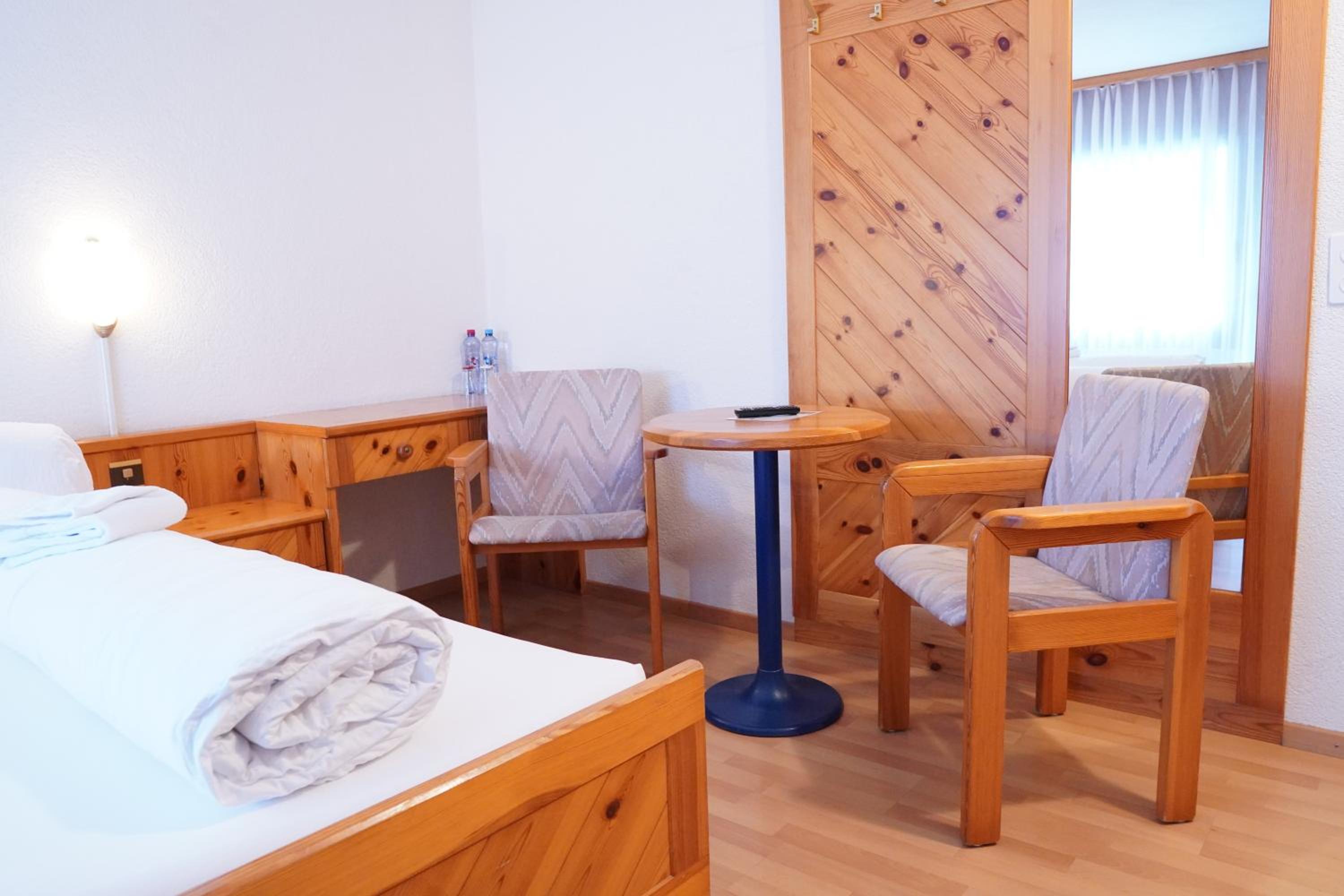 Twin Room - Photo 1