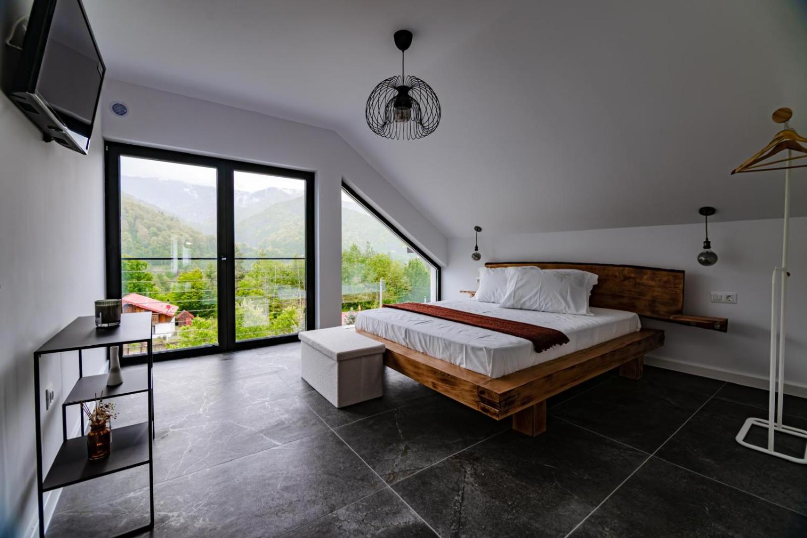 Villa photo 2