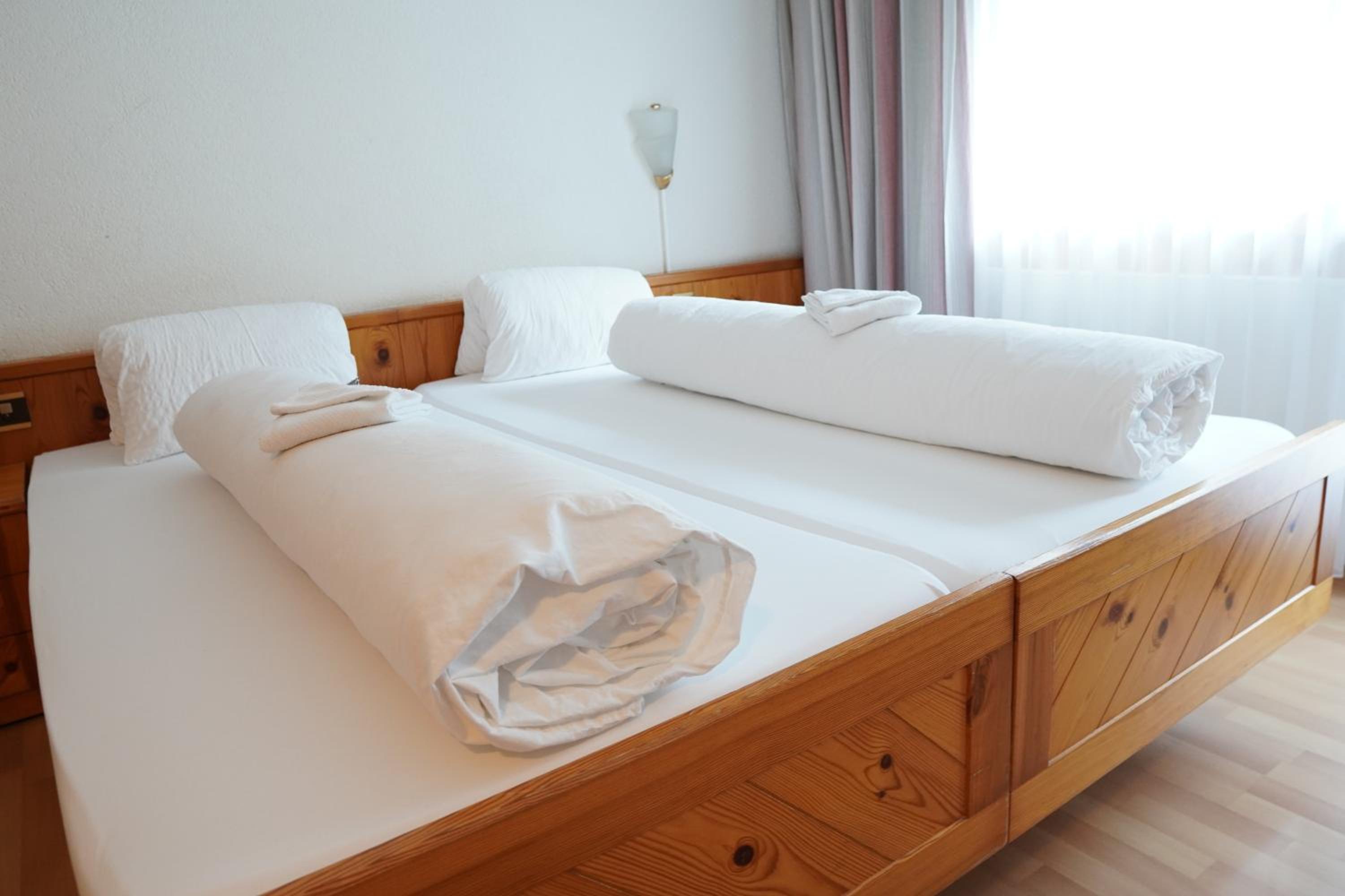 Twin Room - Photo 9