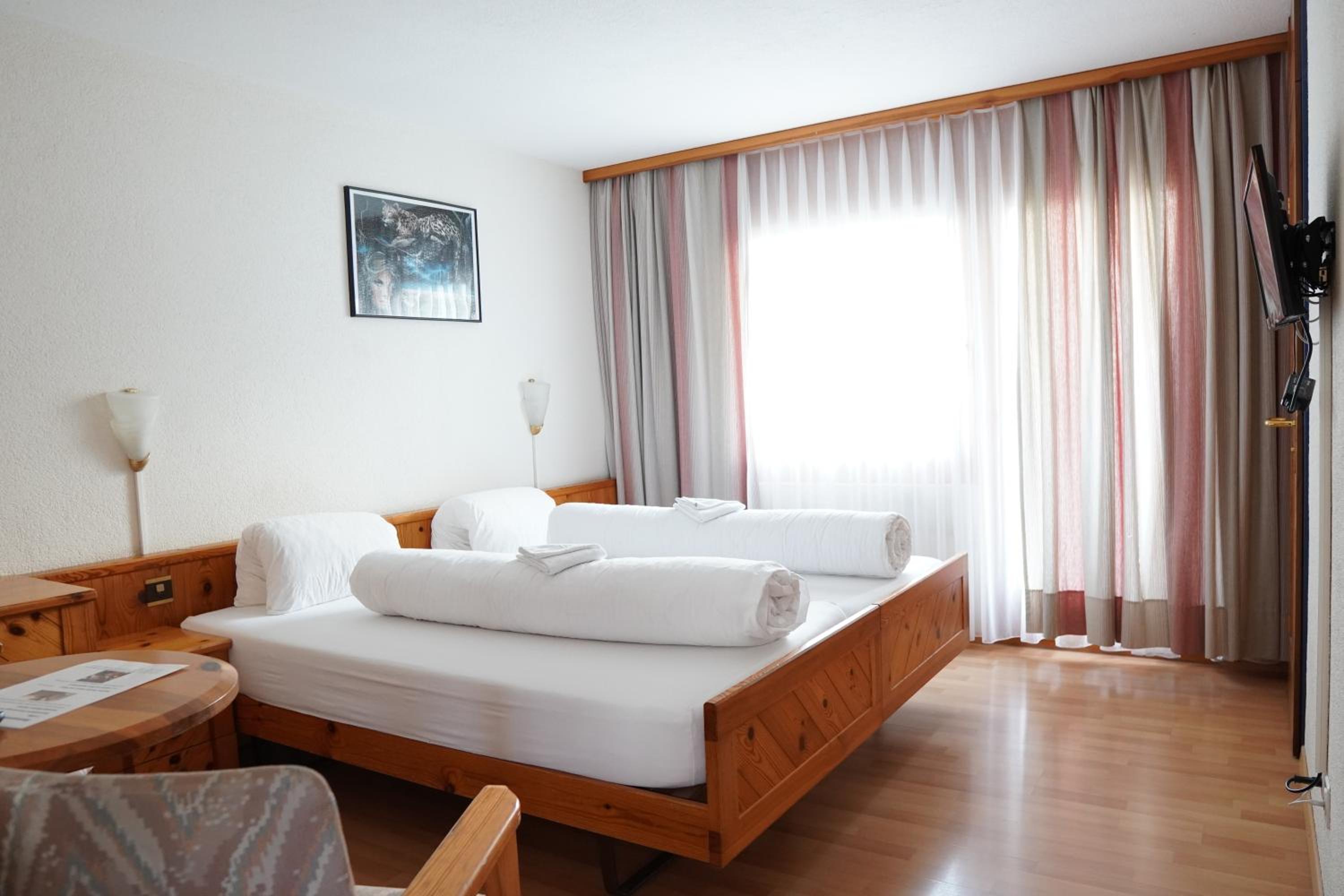 Twin Room - Photo 6