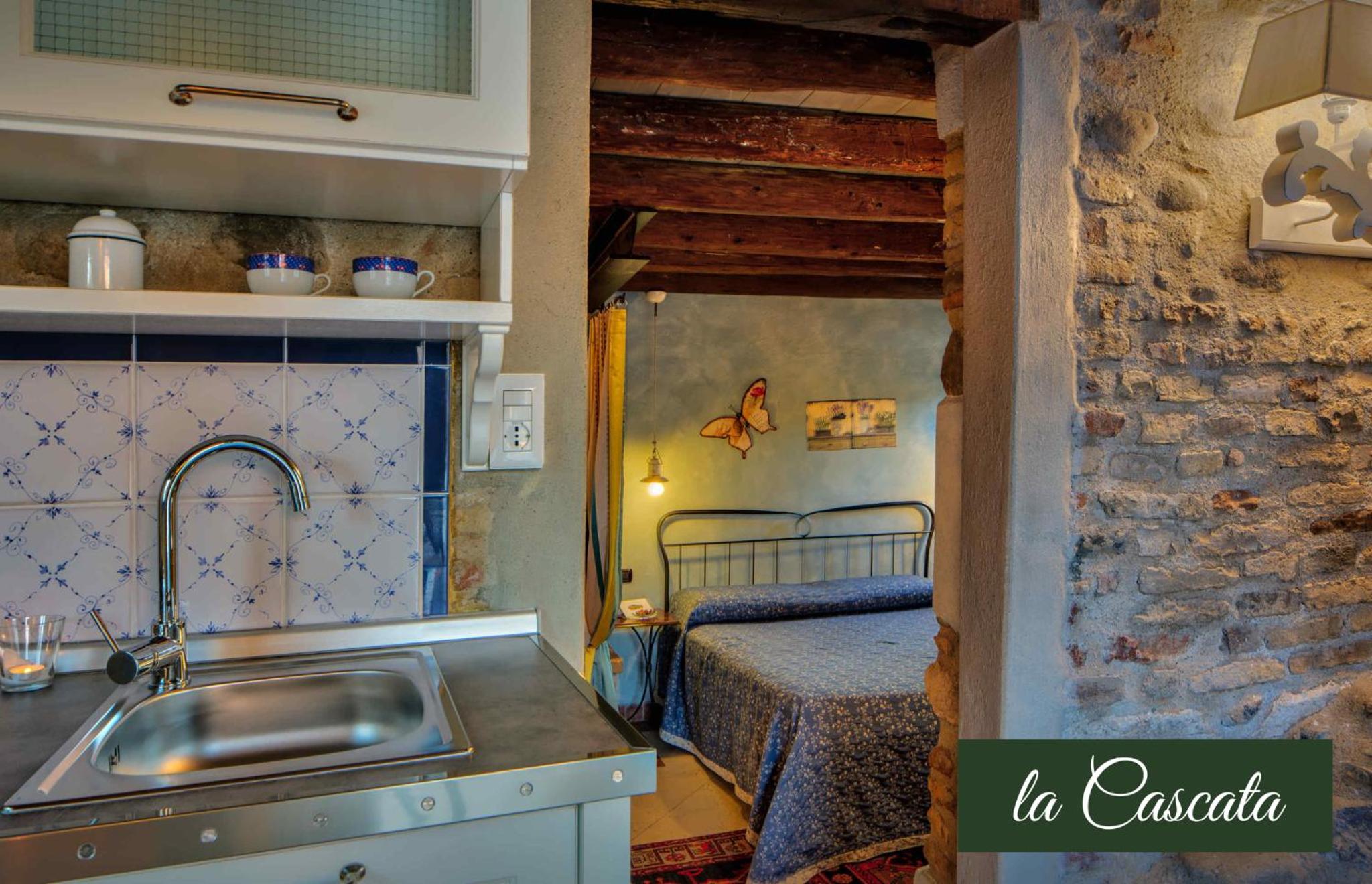 Suite with Terrace - Photo 3
