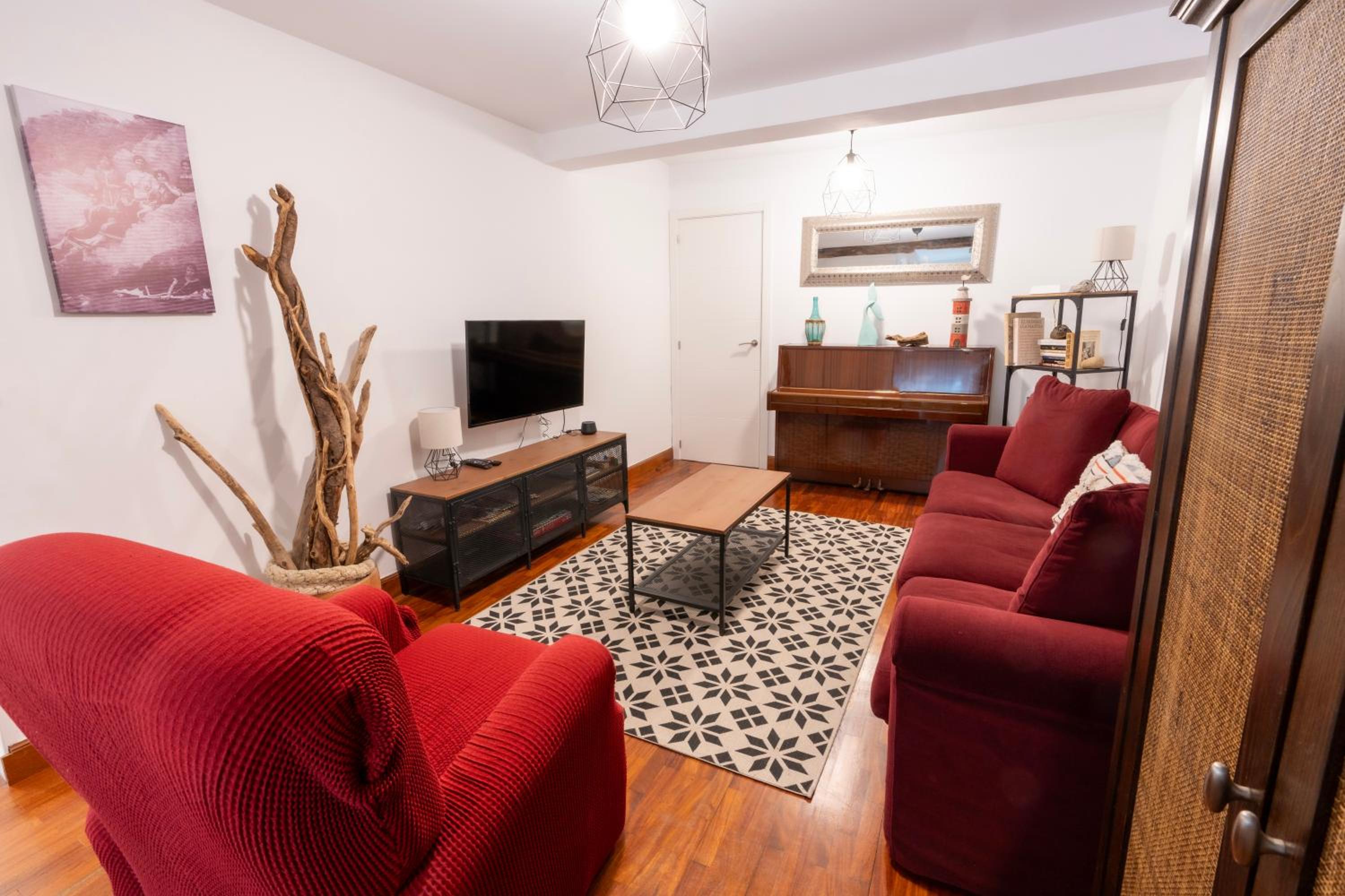 Three-Bedroom Apartment photo 3