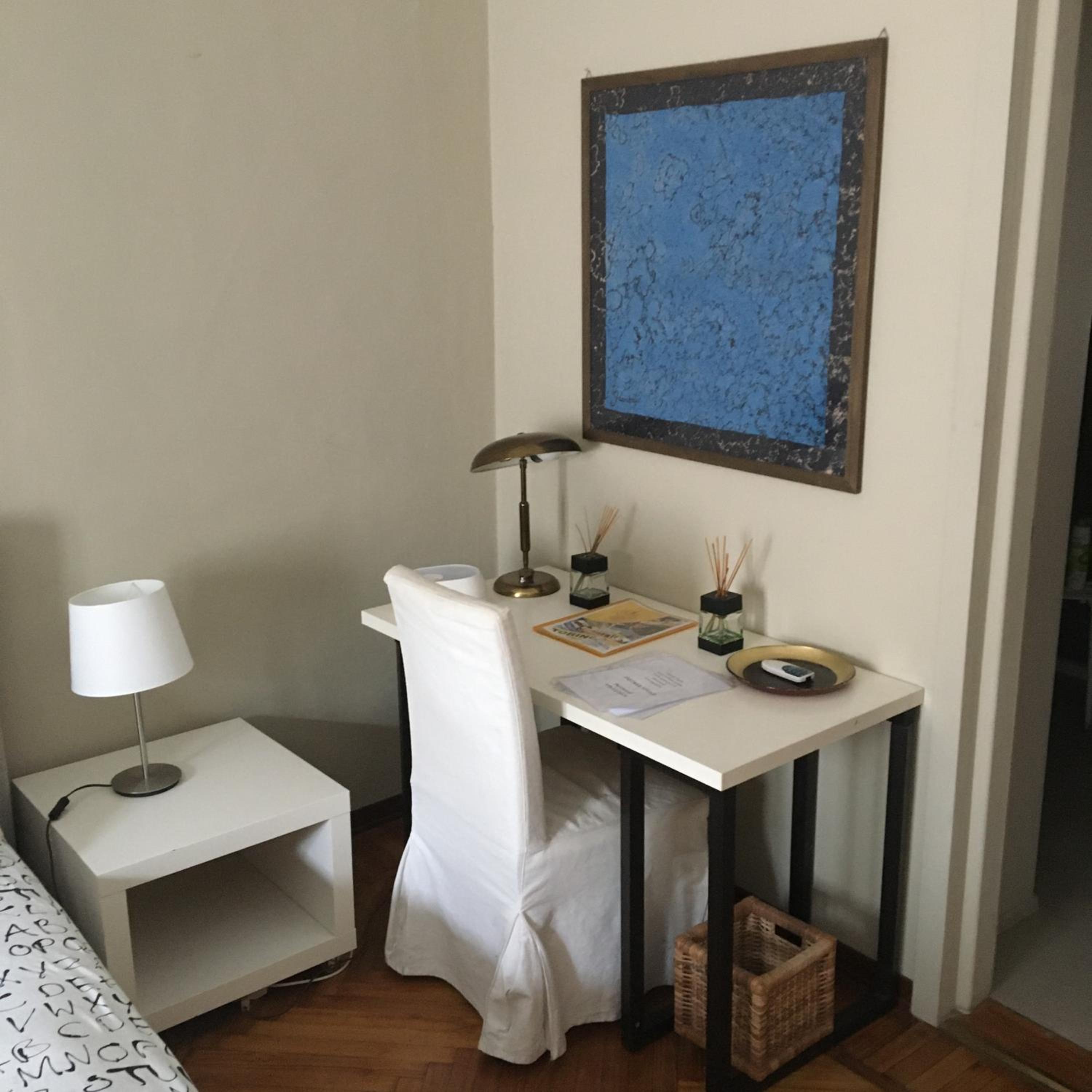 Family Room with Private Bathroom - Photo 3