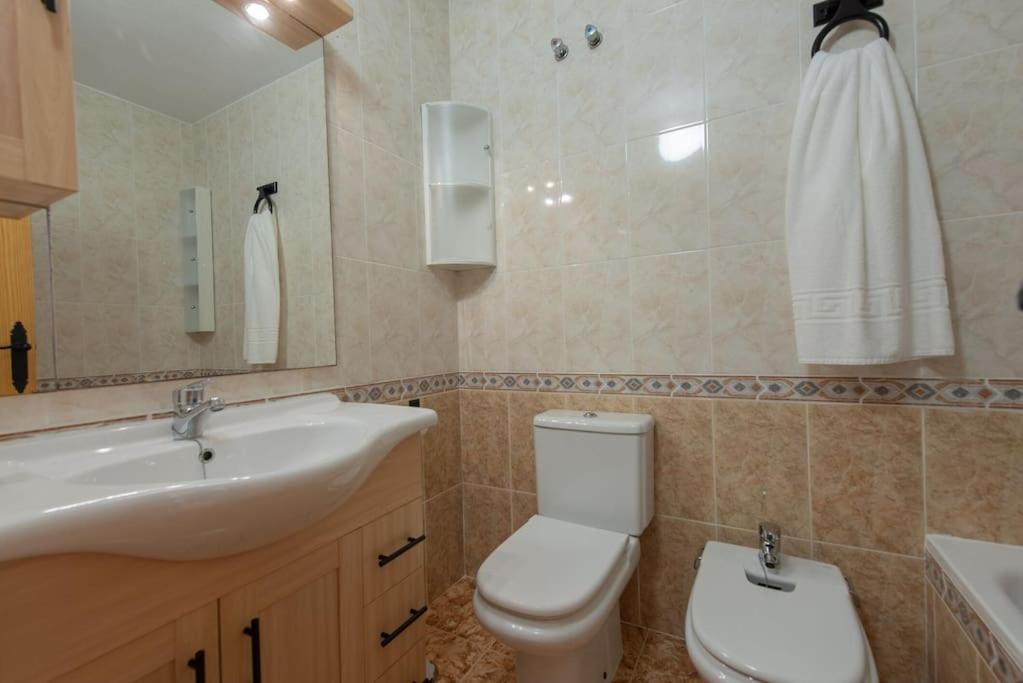 Two-Bedroom House photo 3