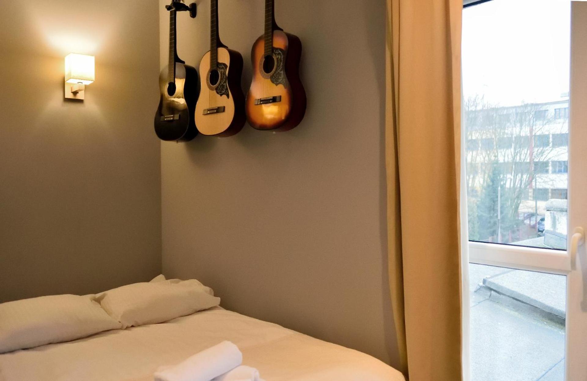 Small Double Room - Photo 1