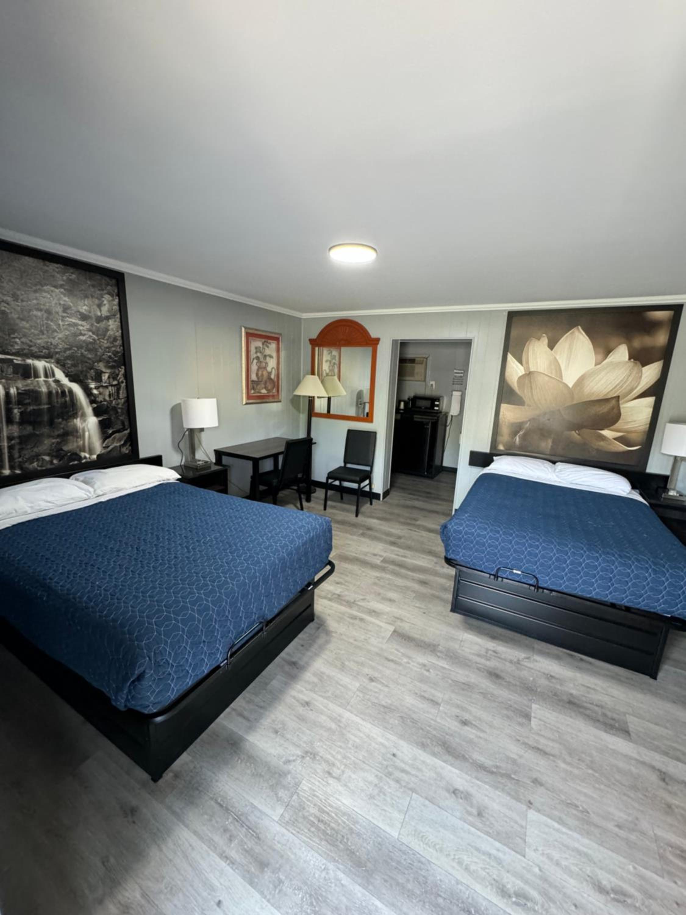 Double Room - Photo 2