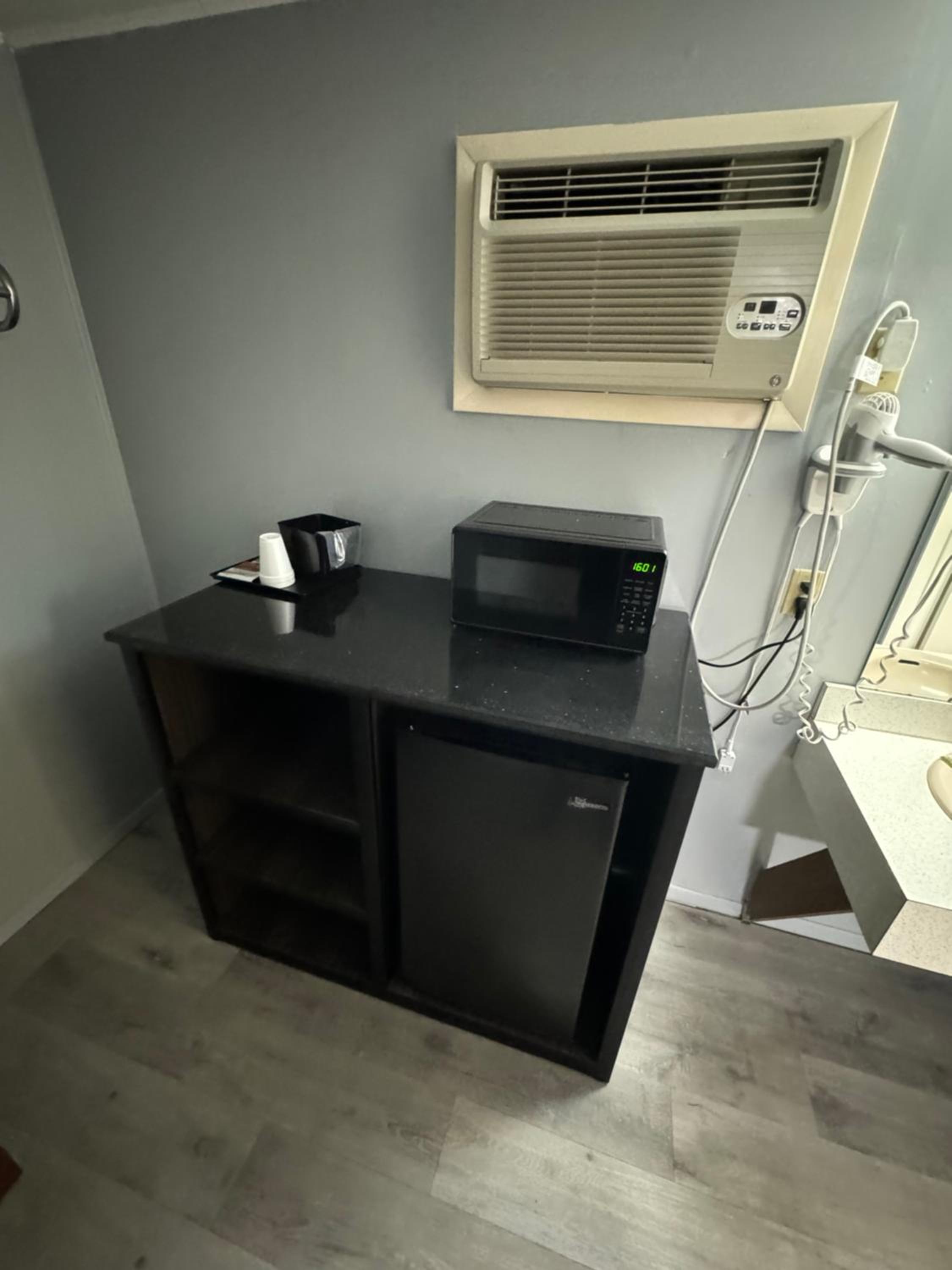 Double Room - Photo 3