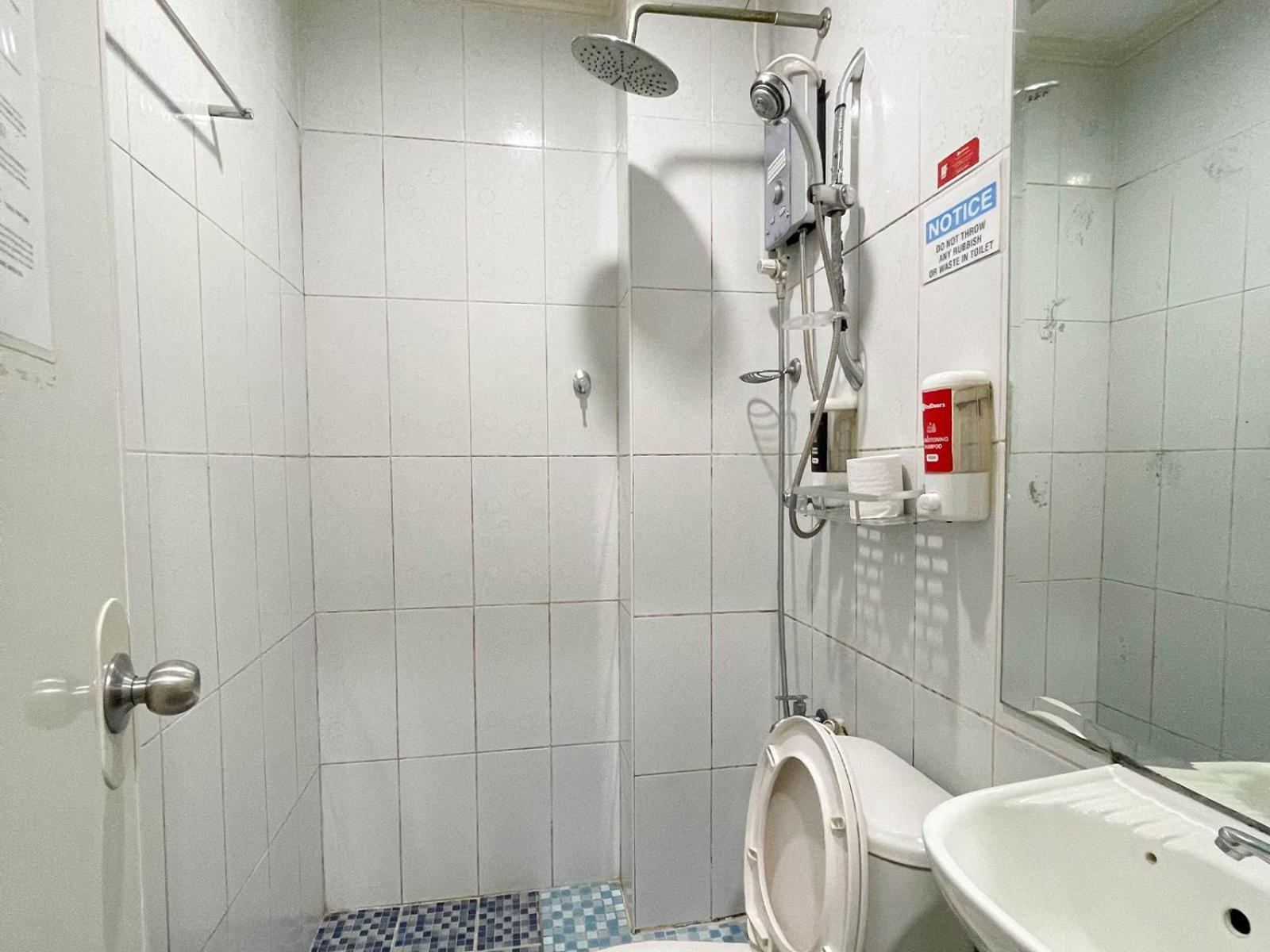 Standard Double Room - Photo 6