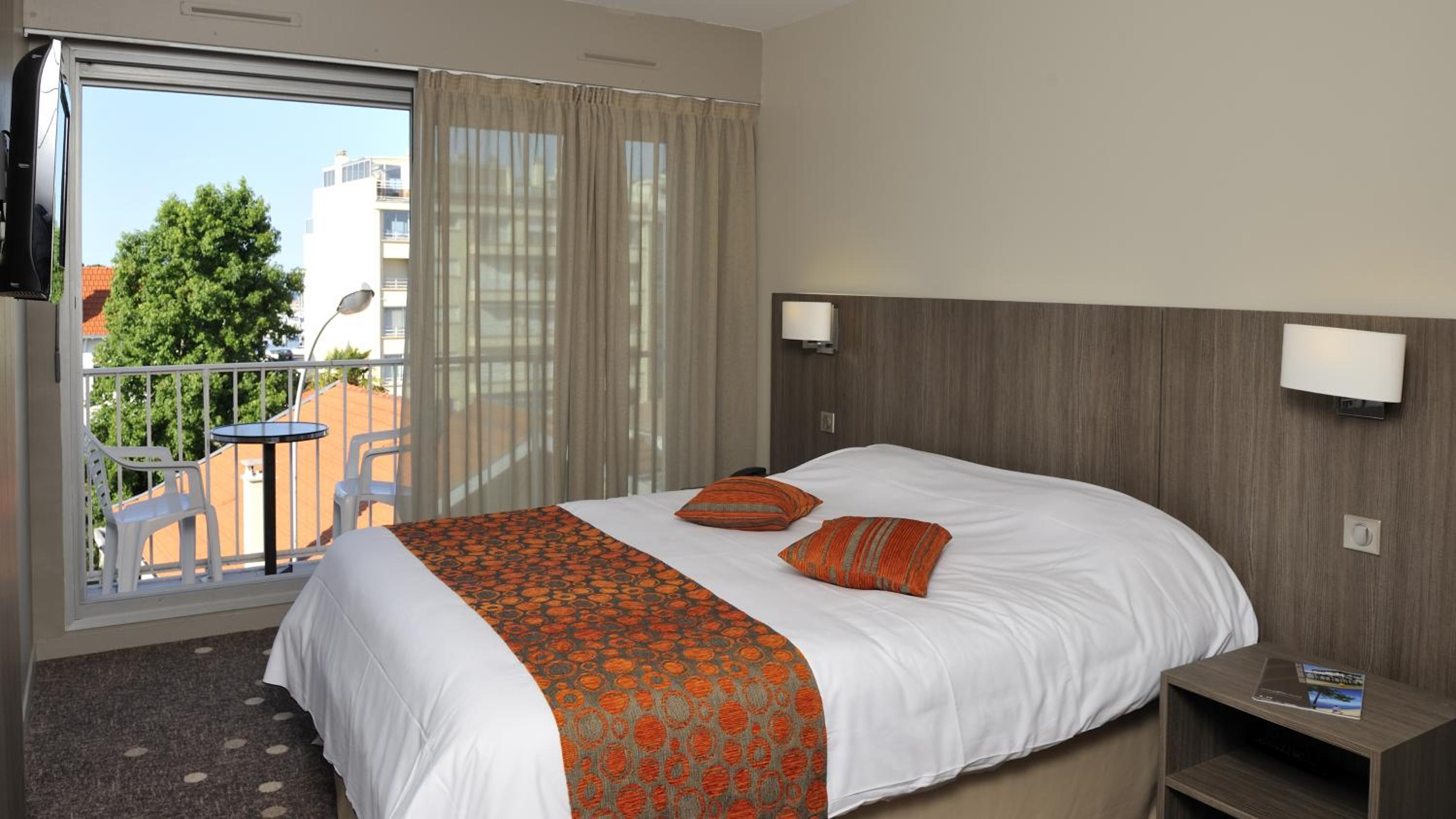 Superior Double Room with Sea View - Photo 17
