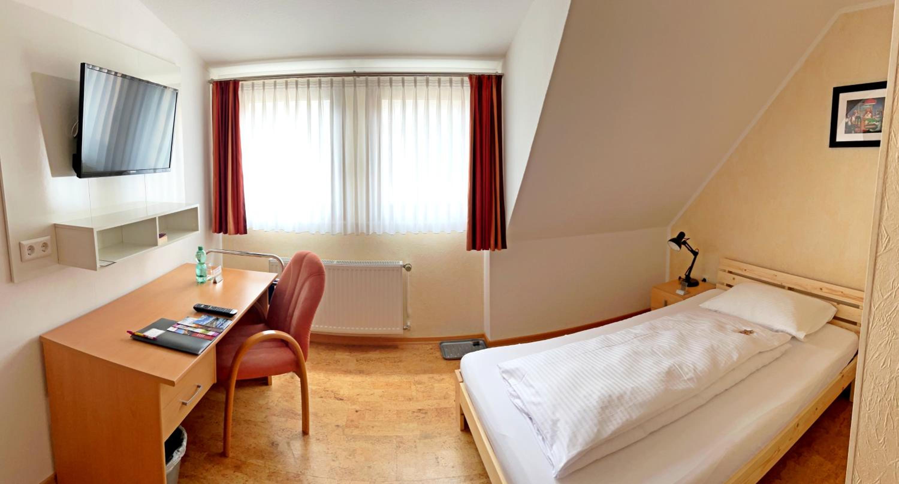 Single Room photo 1