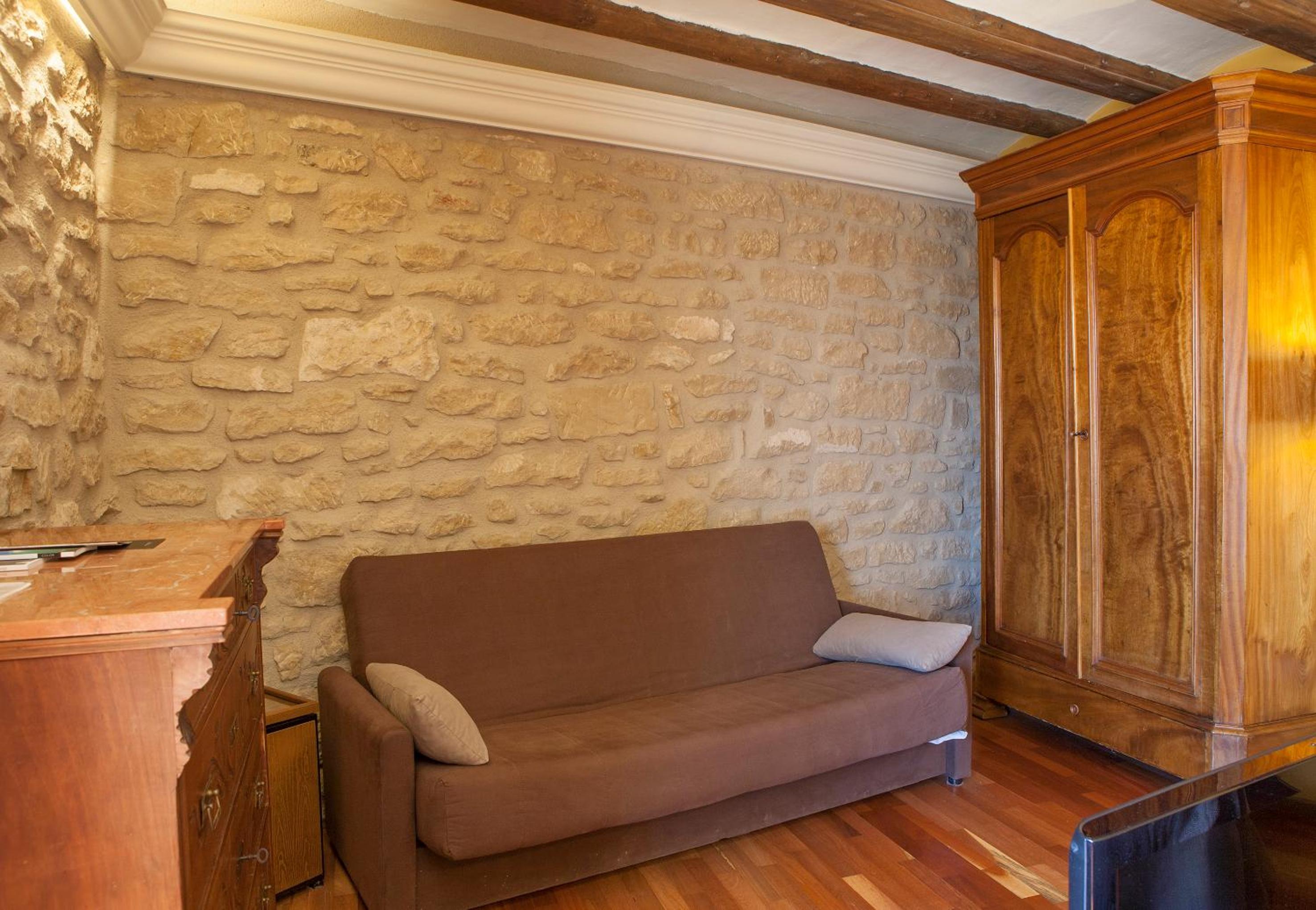 Suite - Photo 4