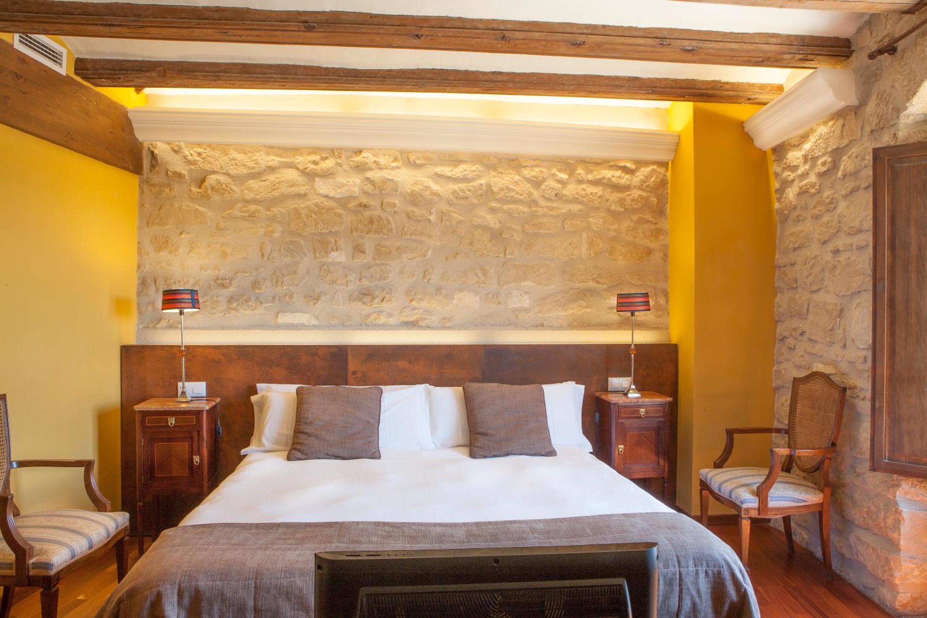 Suite - Photo 8