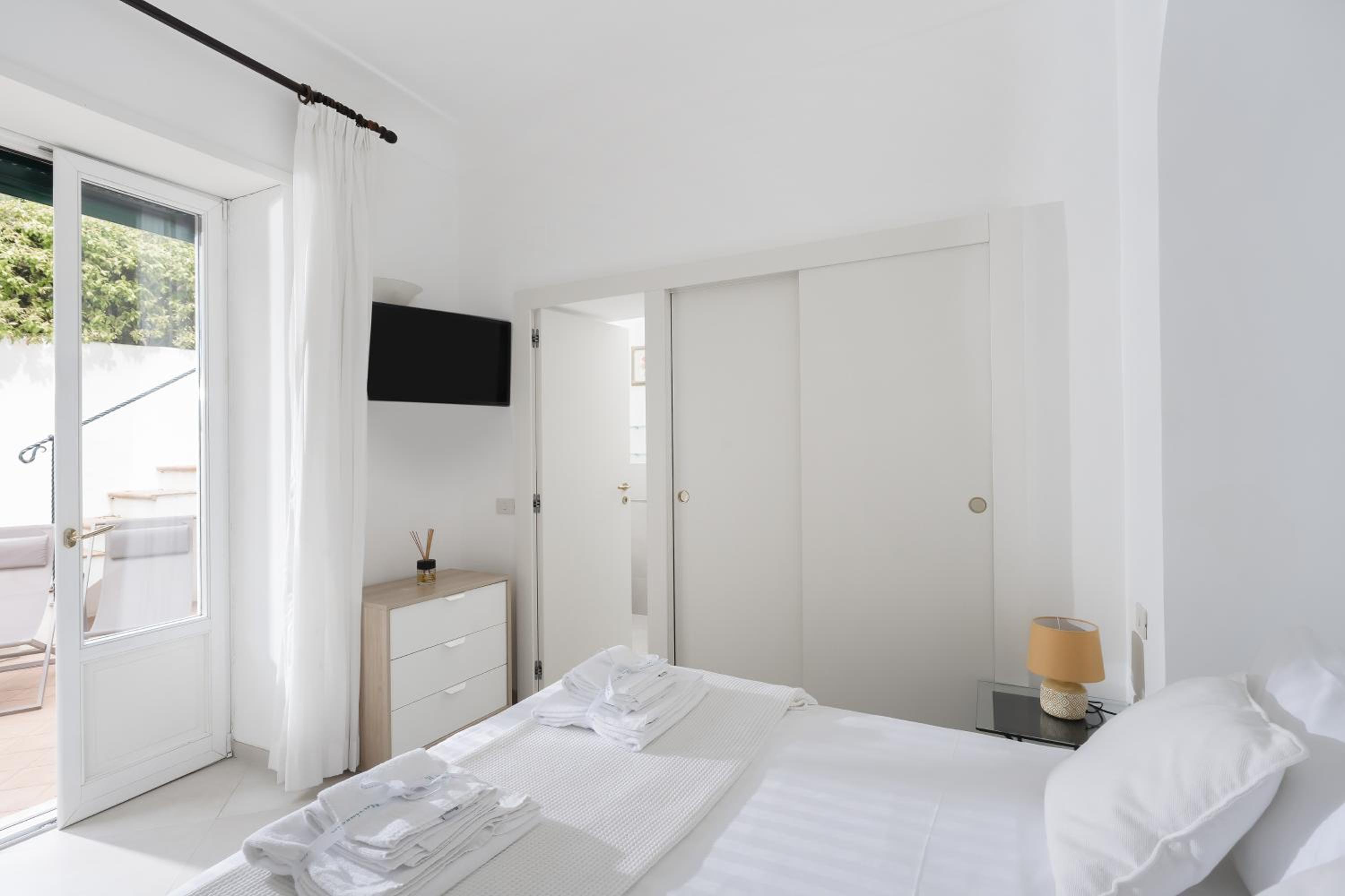 Standard Apartment photo 2