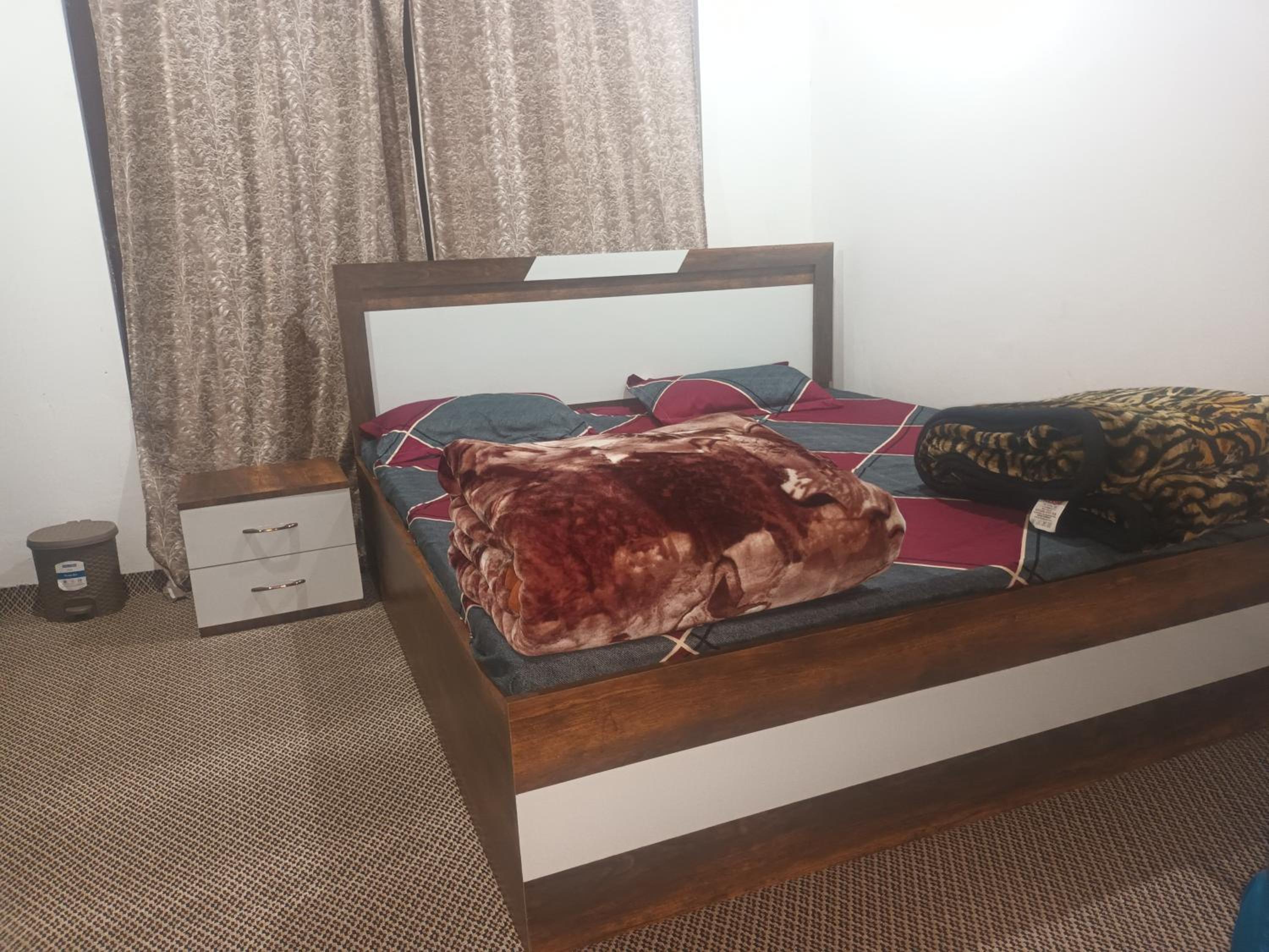 Double Room With Shared Bathroom photo 2