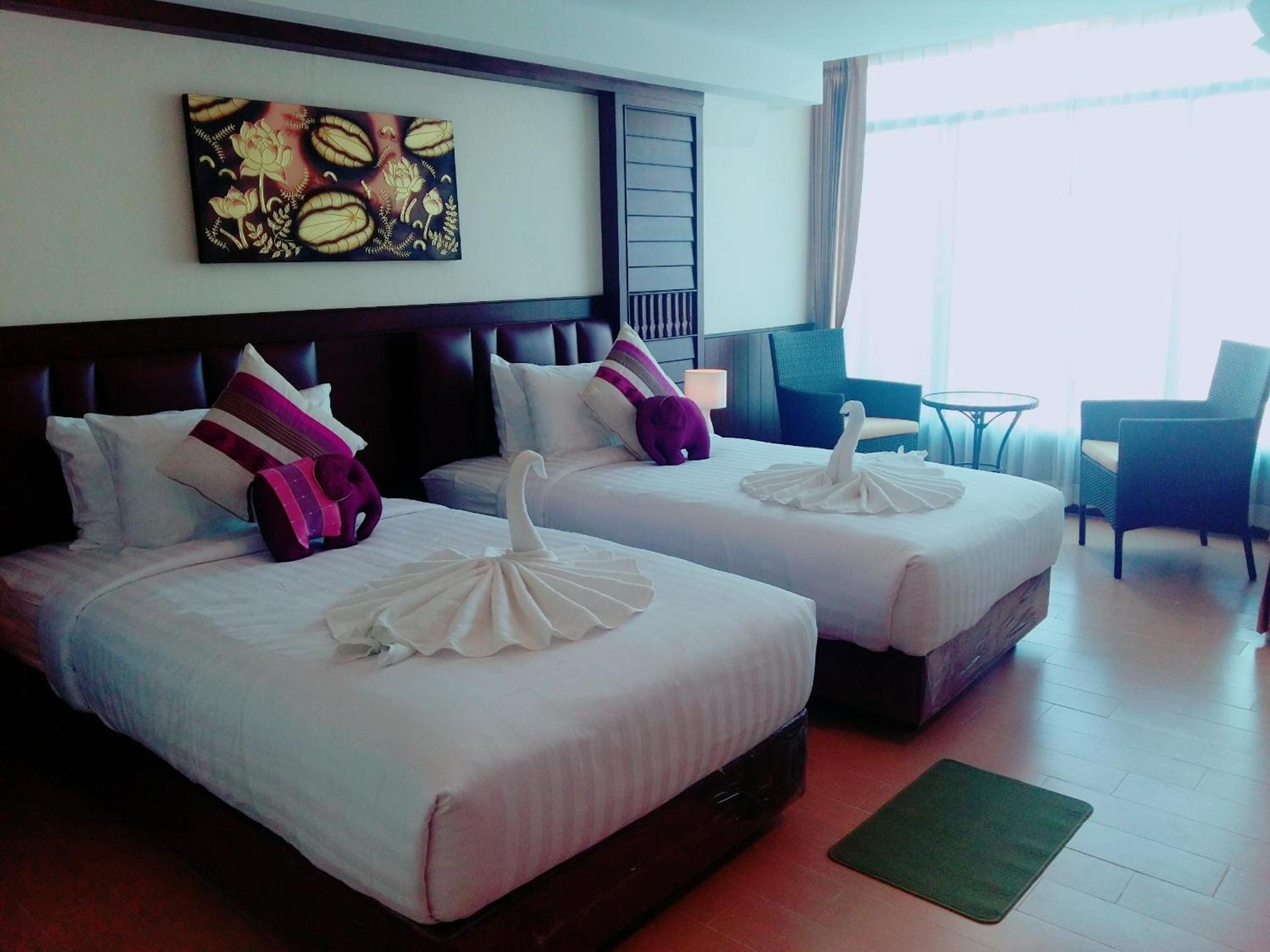 Deluxe Twin Room