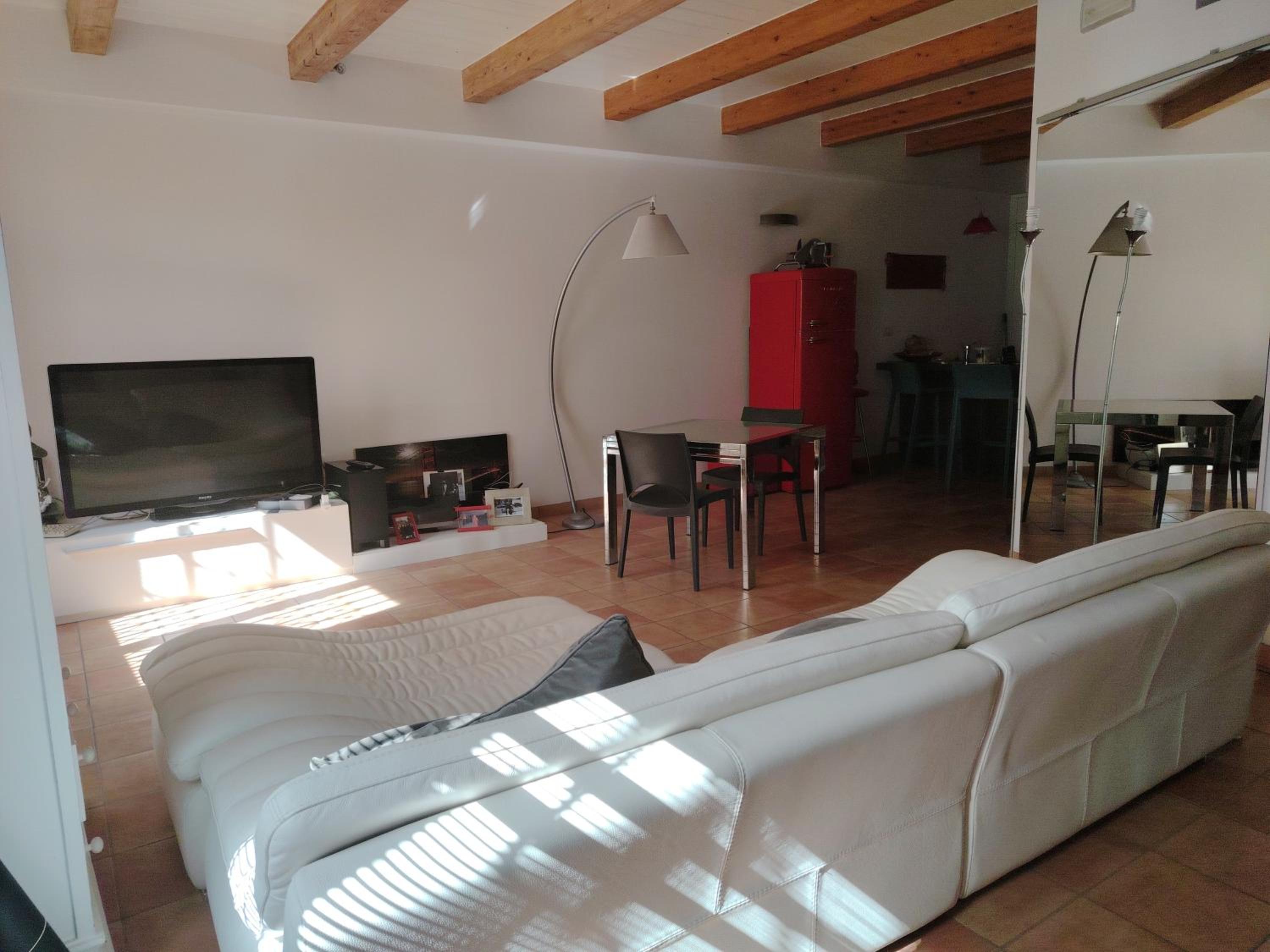 One-Bedroom House photo 1