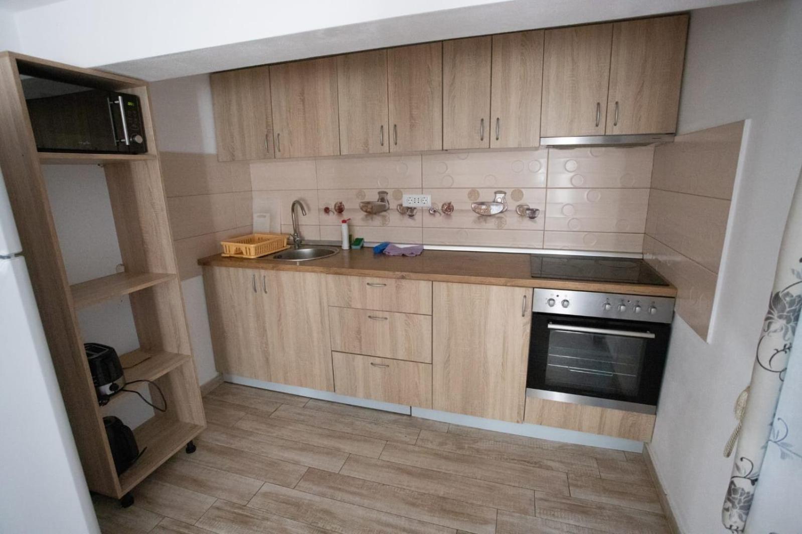 Three-Bedroom House photo 3