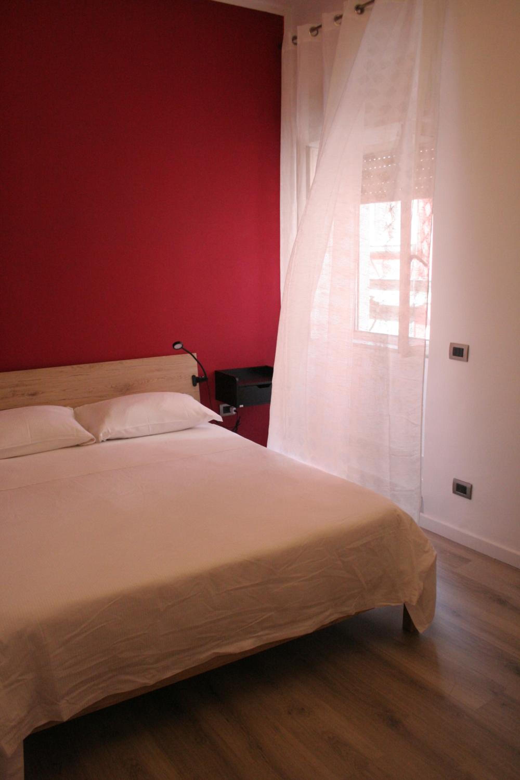 Deluxe Room (2 Adults + 1 Child)