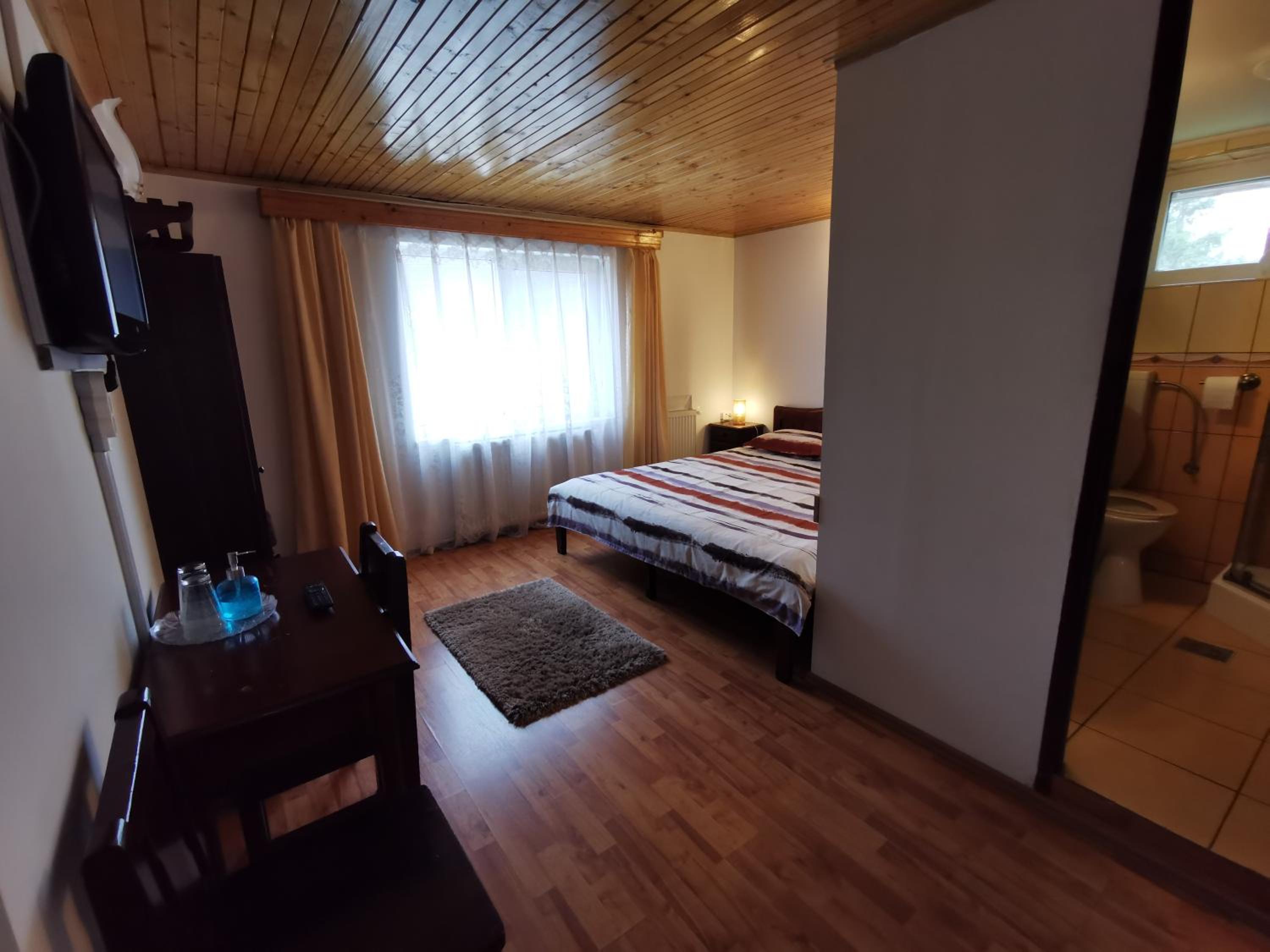 Four-Bedroom House photo 1