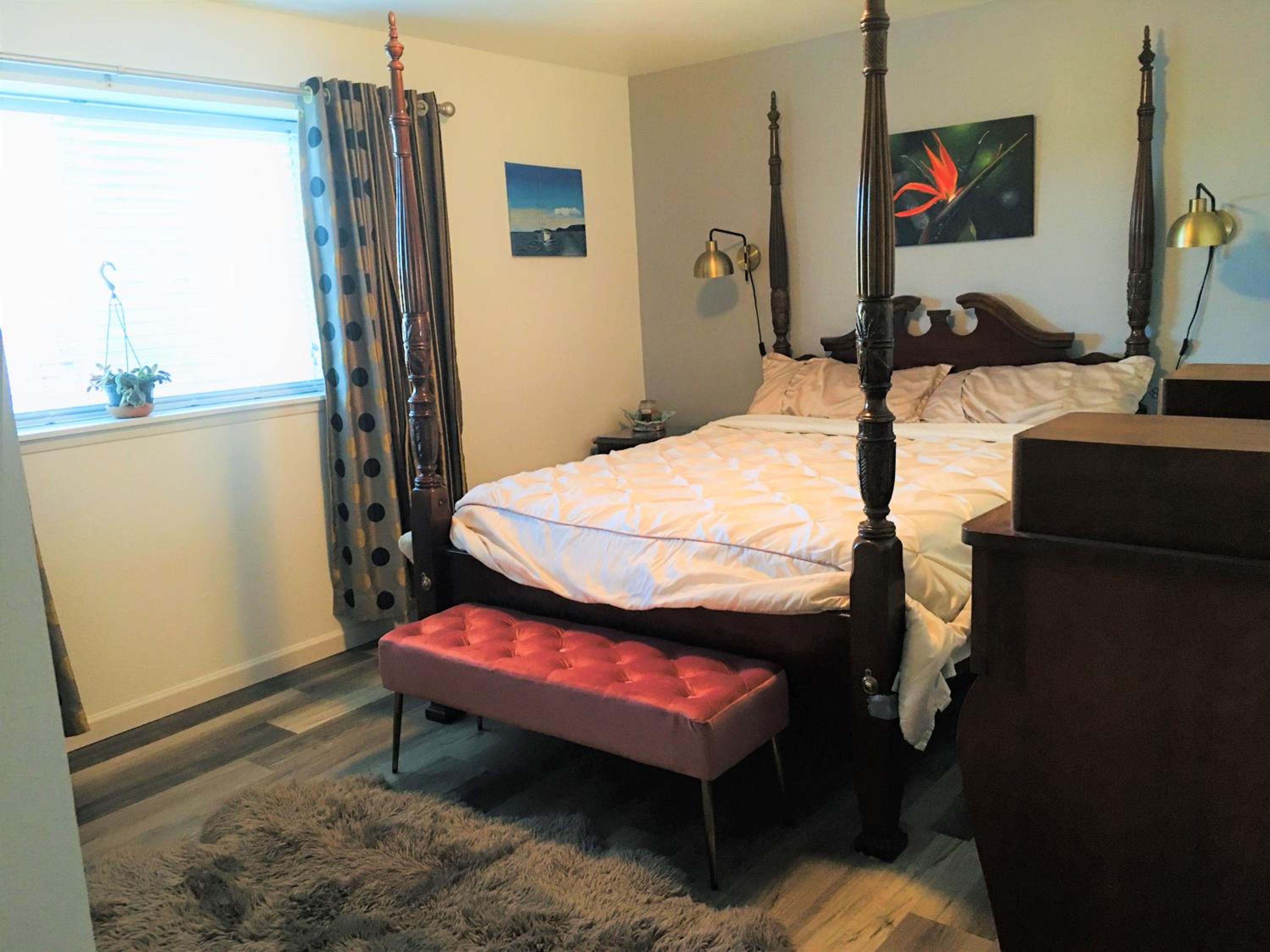 Three-Bedroom House photo 1