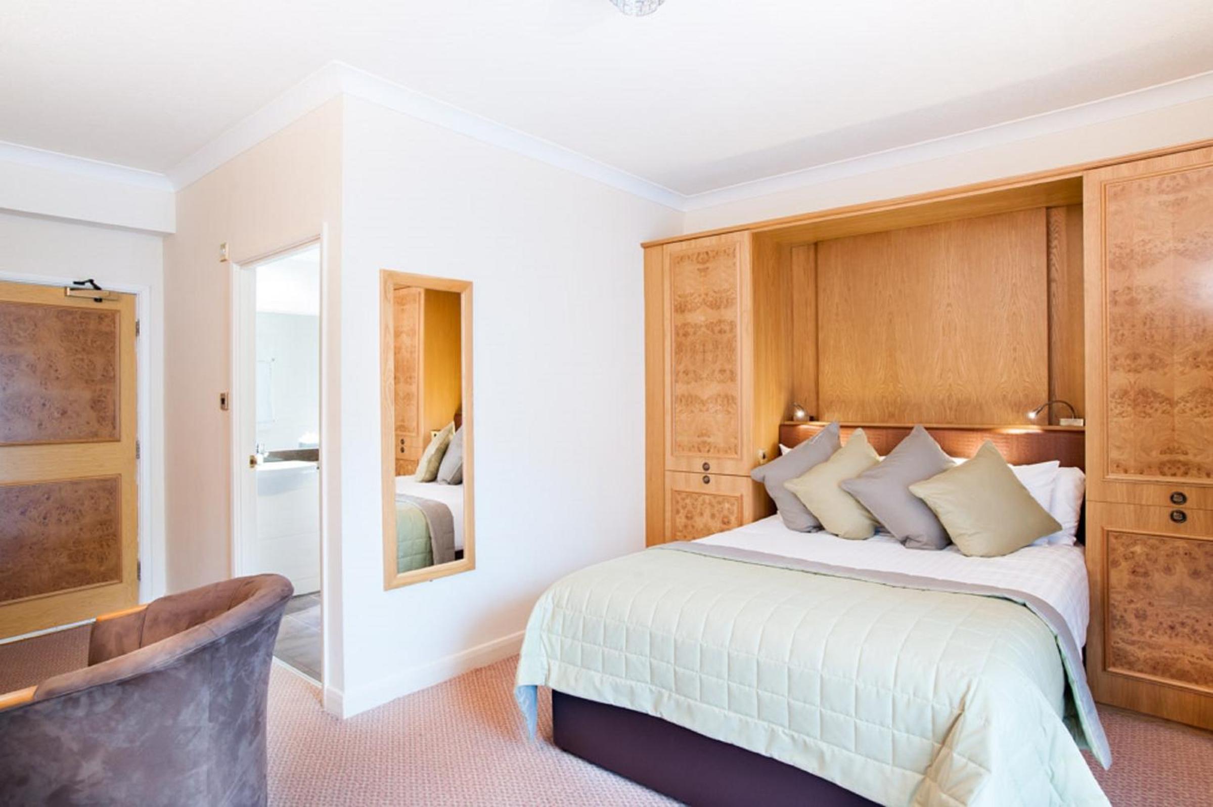 Standard Double or Twin Room - Photo 2
