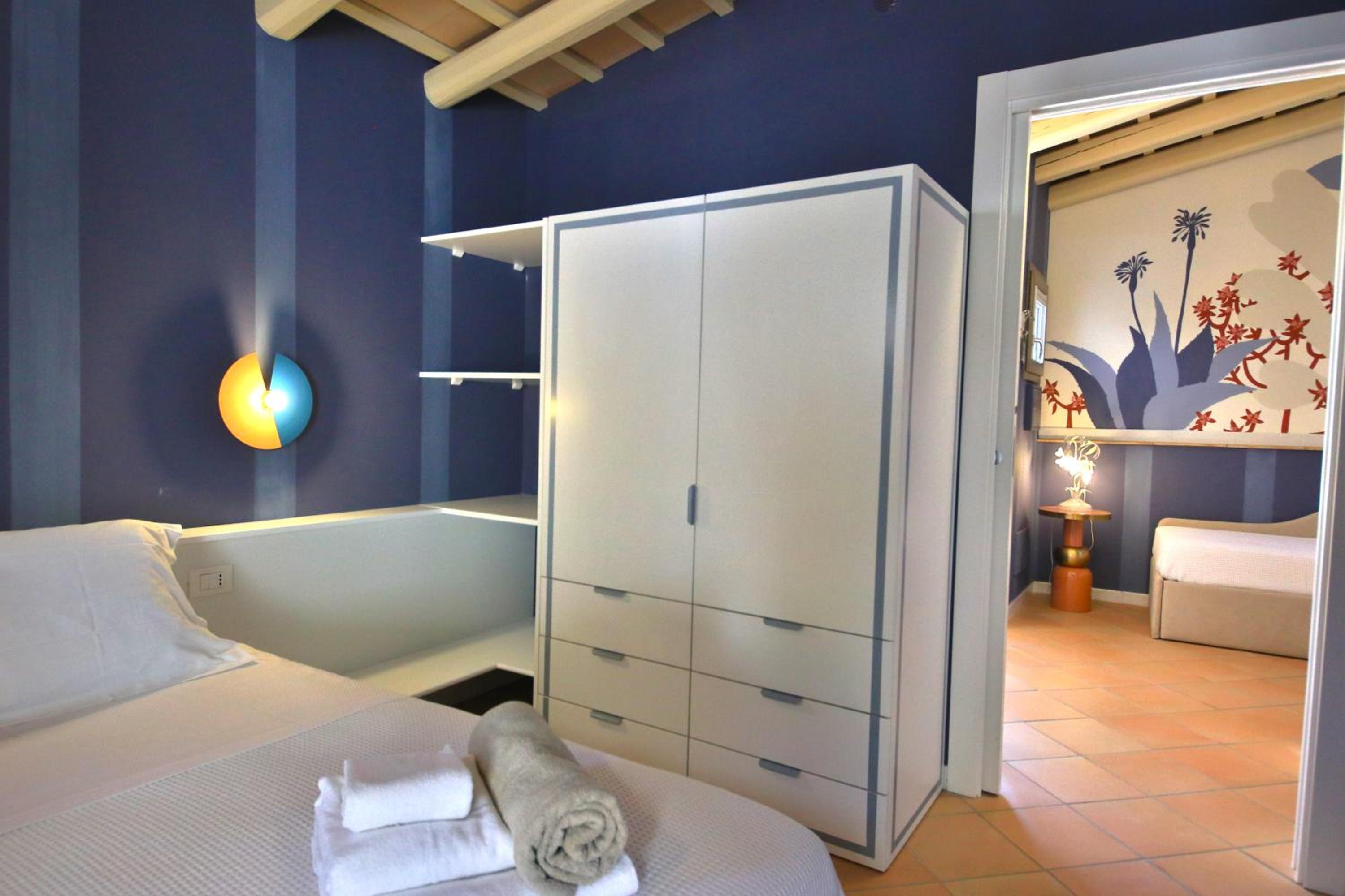 Suite with Spa Bath - Photo 5