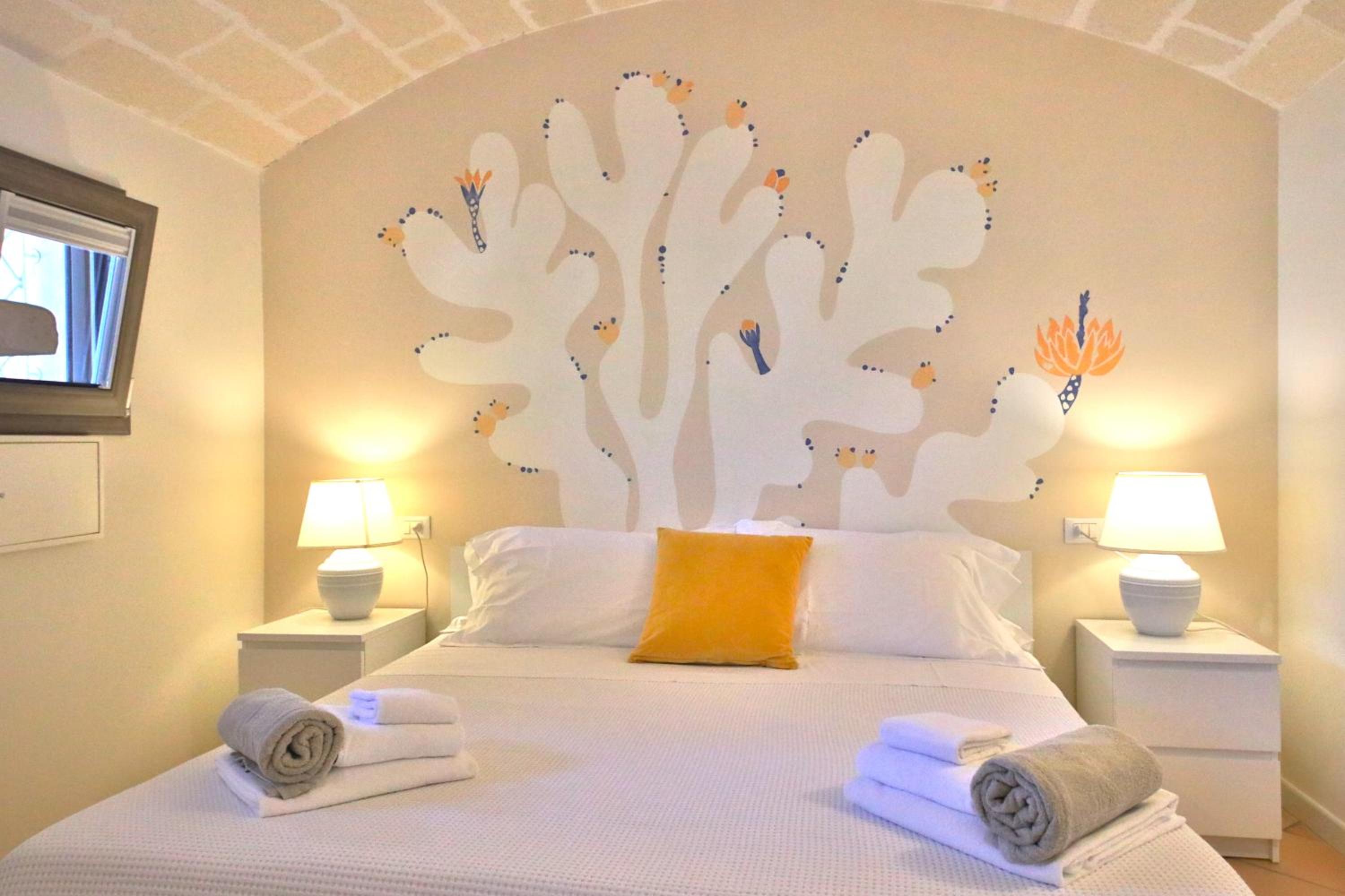 Deluxe Double Room with Sea View - Photo 4