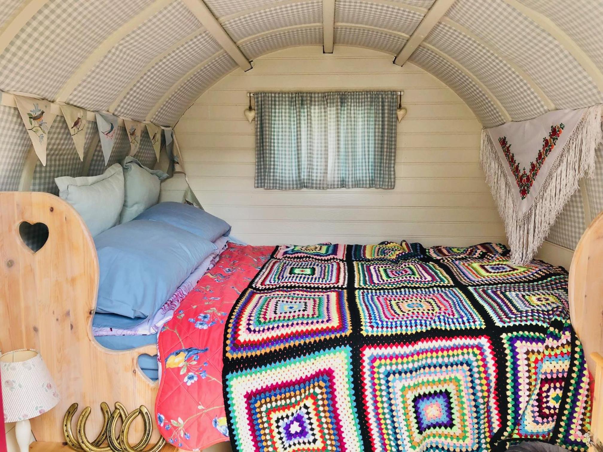 Tent - Photo 1