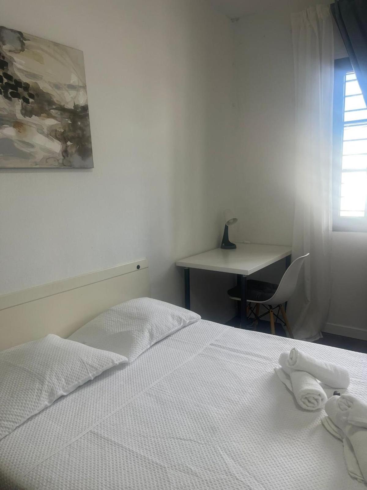 Habitación Doble con Baño Privado