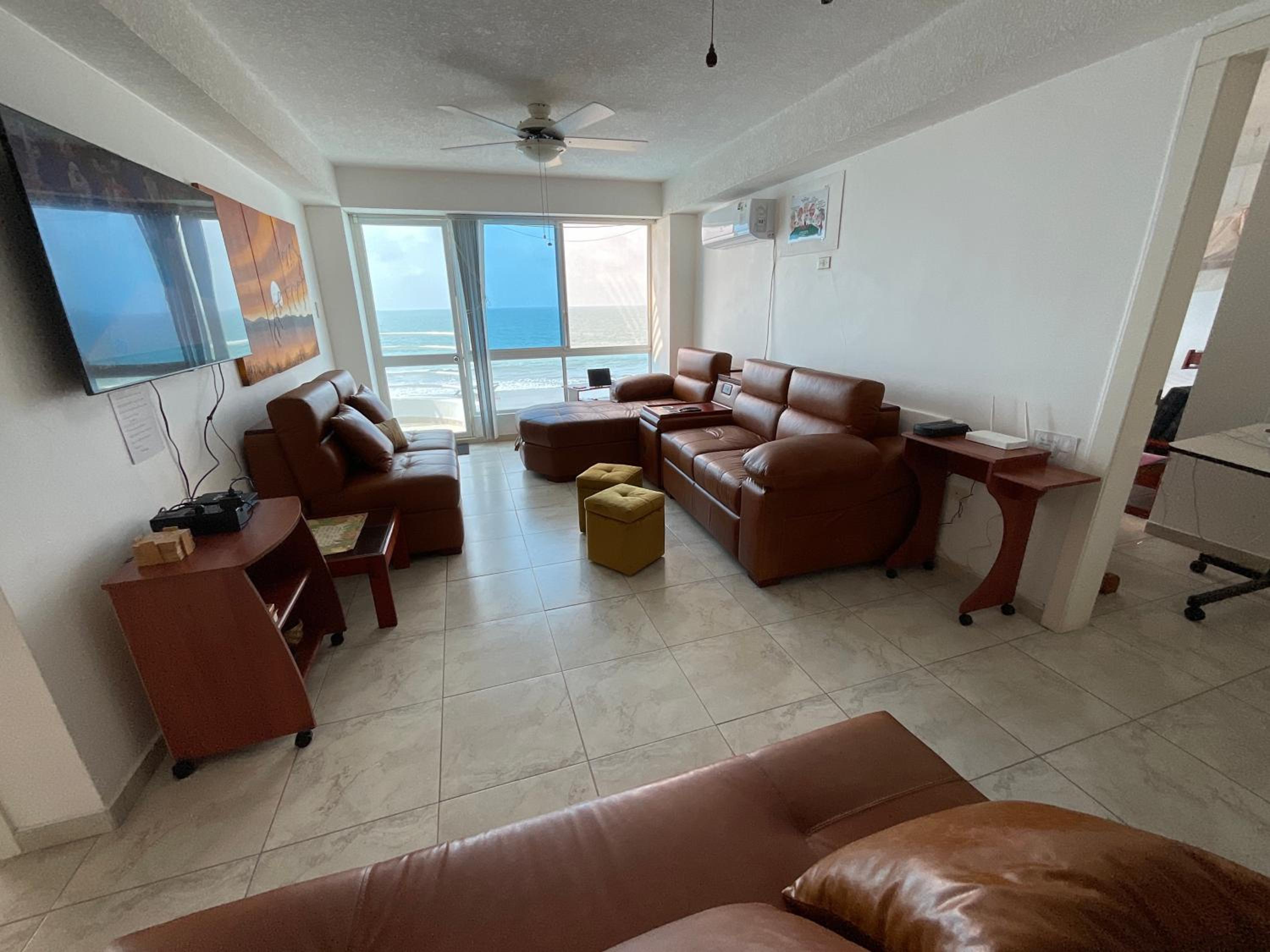 Three-Bedroom Apartment photo 1