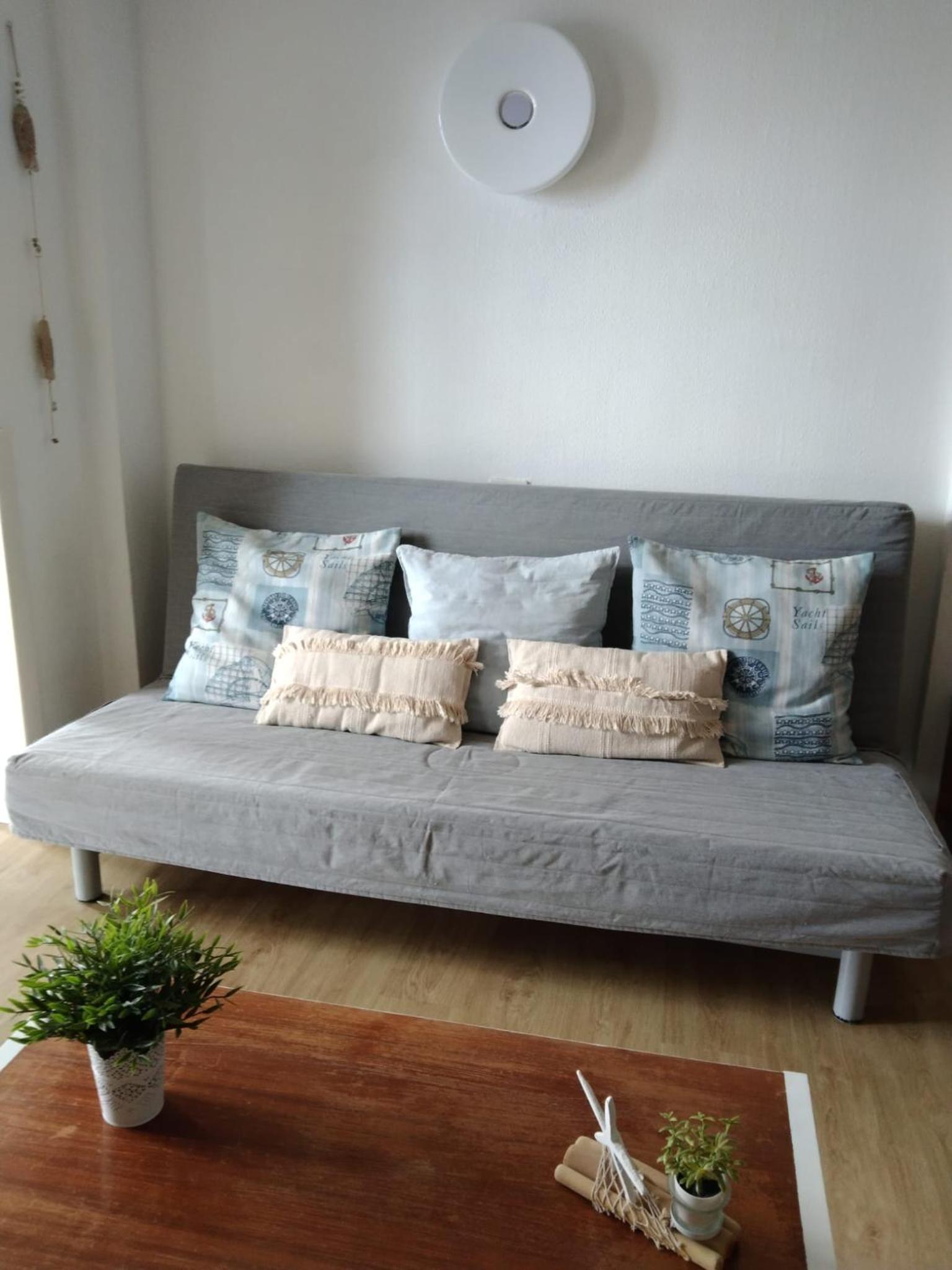 One-Bedroom Apartment photo 3