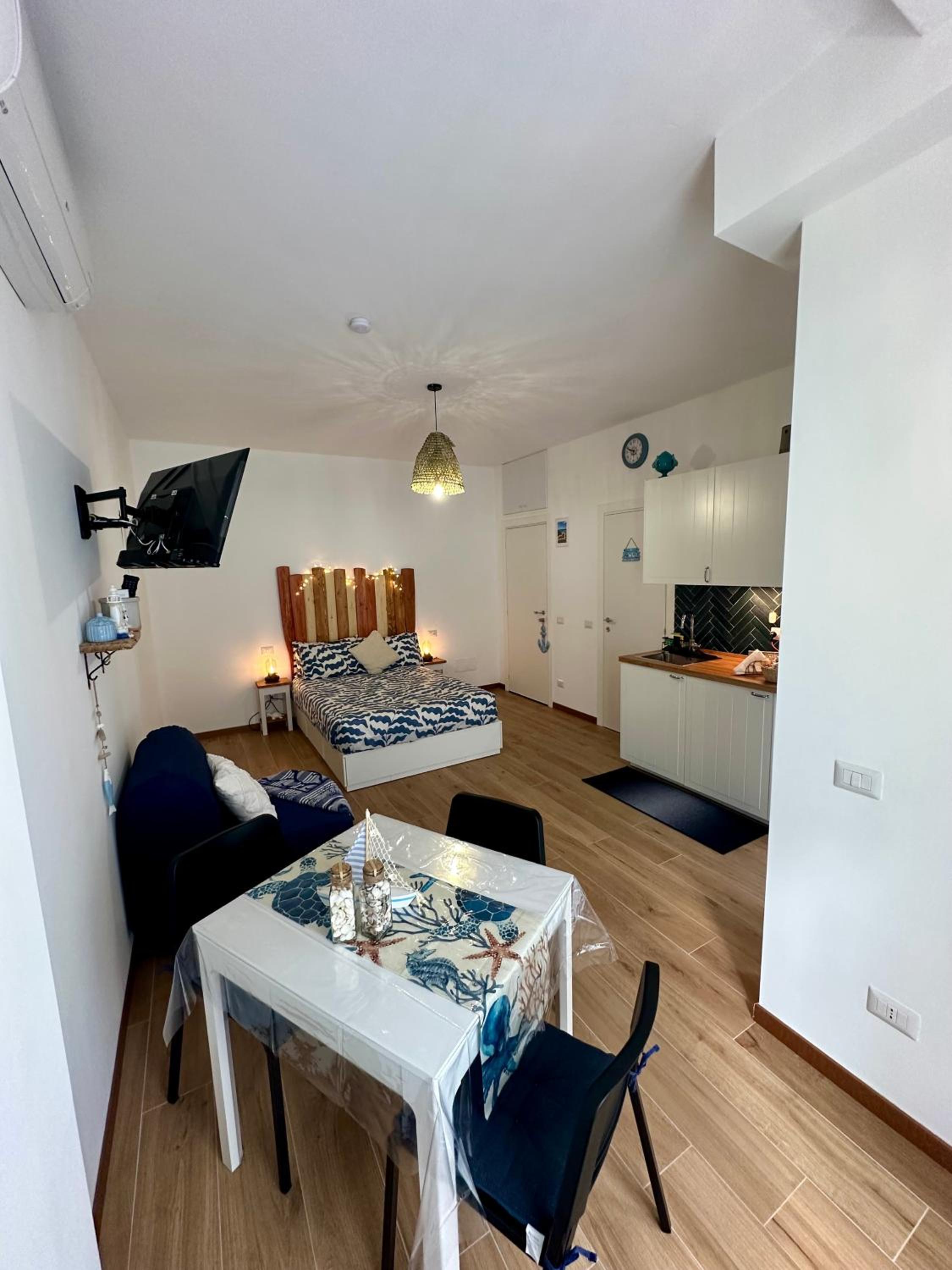 Double Room with Balcony (3 Adults)
