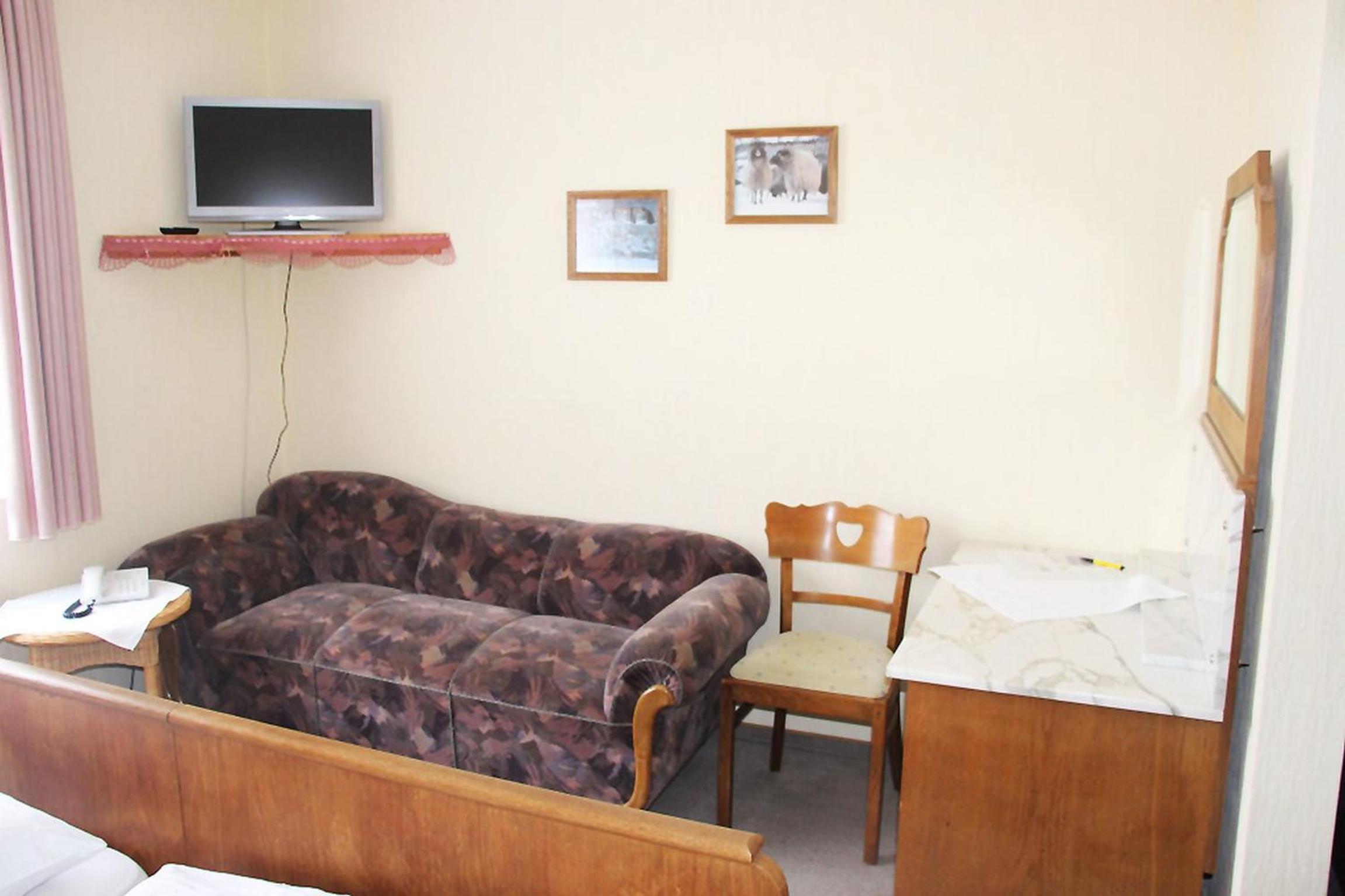 Standard Double Room photo 2