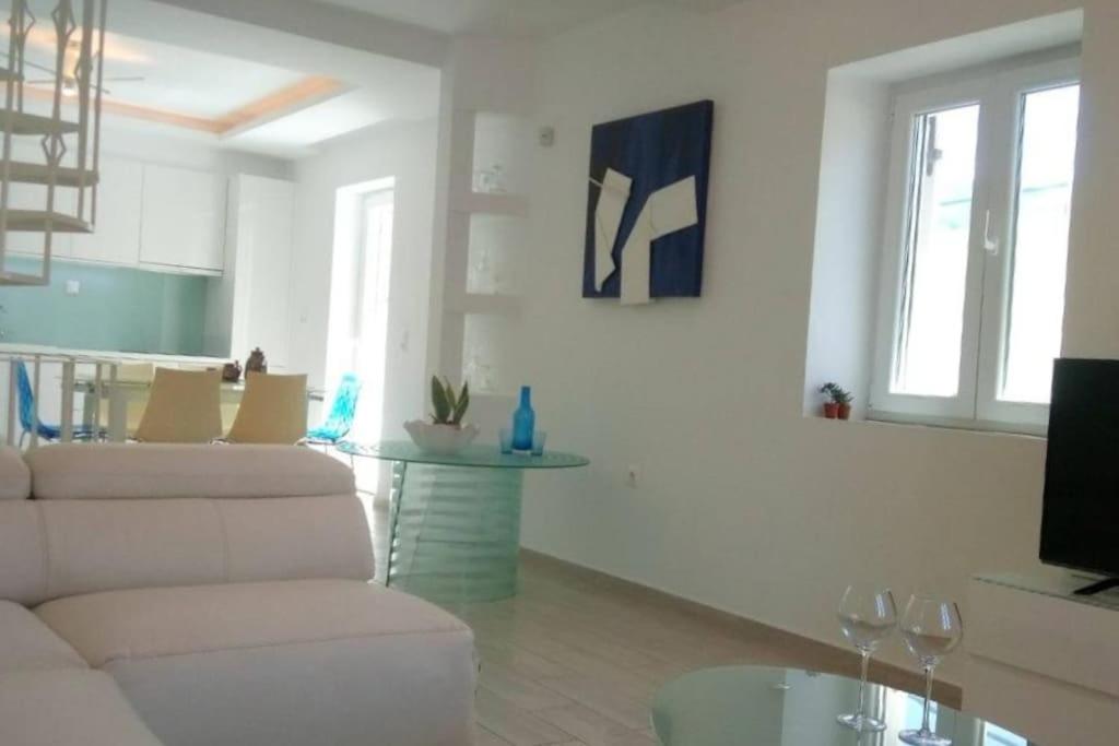 Two-Bedroom House photo 1