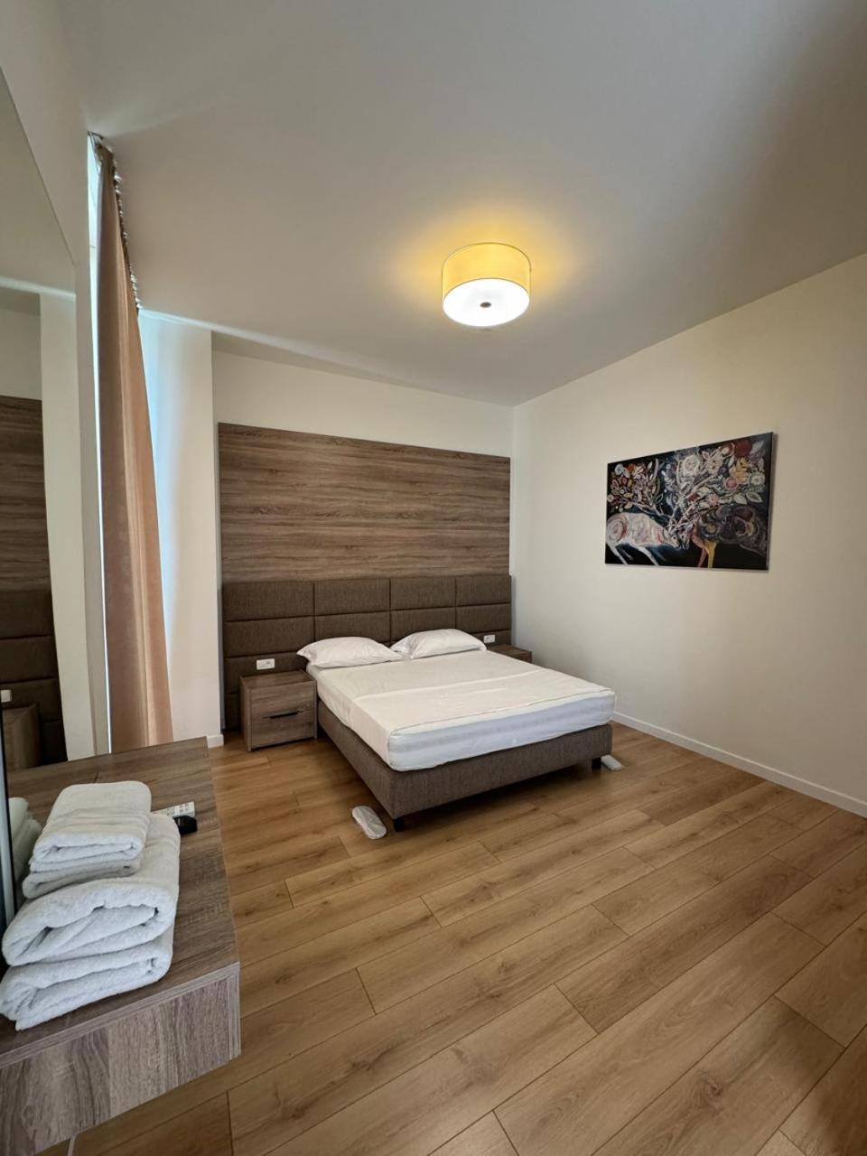 One-Bedroom Apartment With Balcony And Sea View photo 2