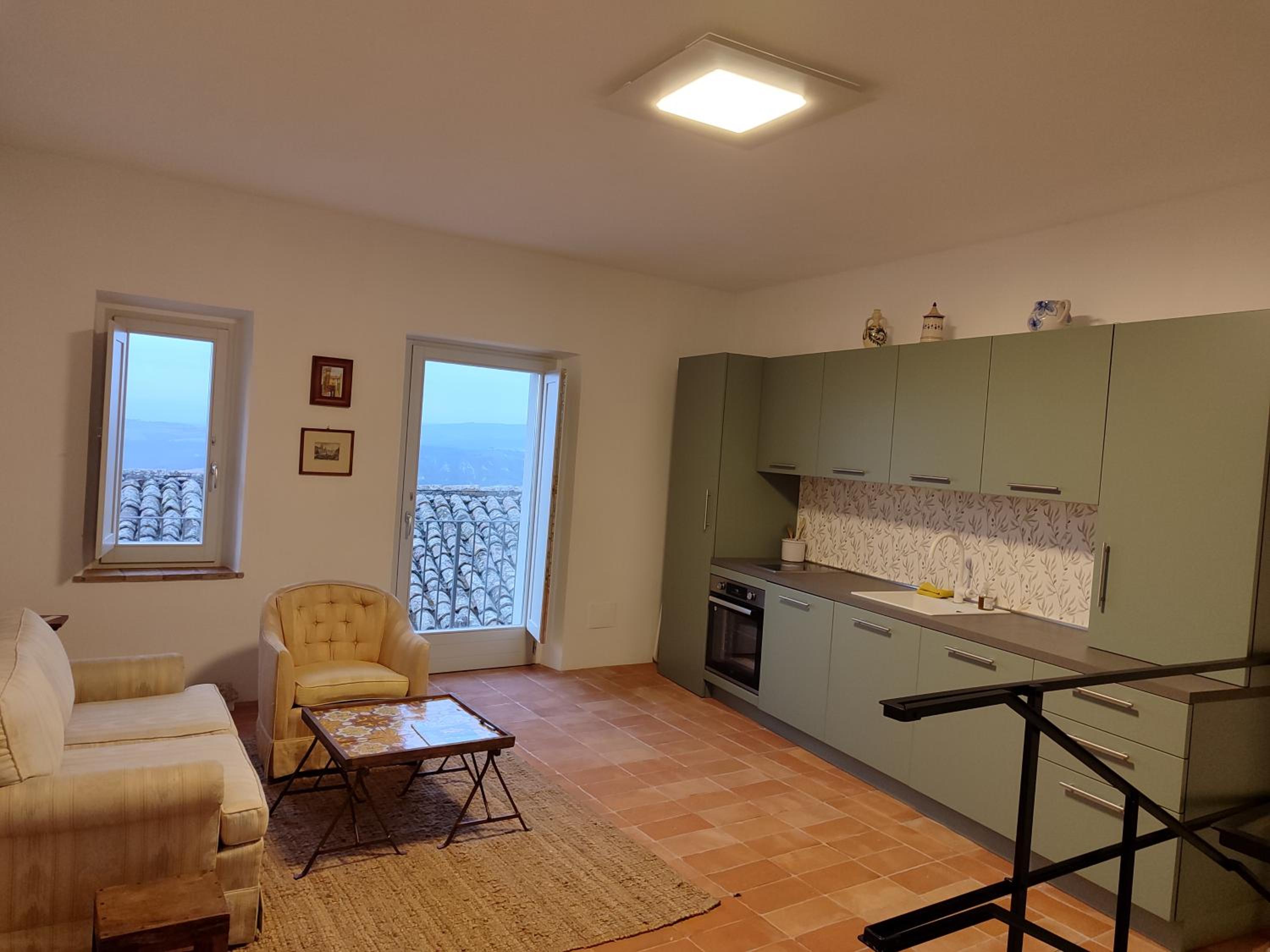 One-Bedroom Apartment photo 3