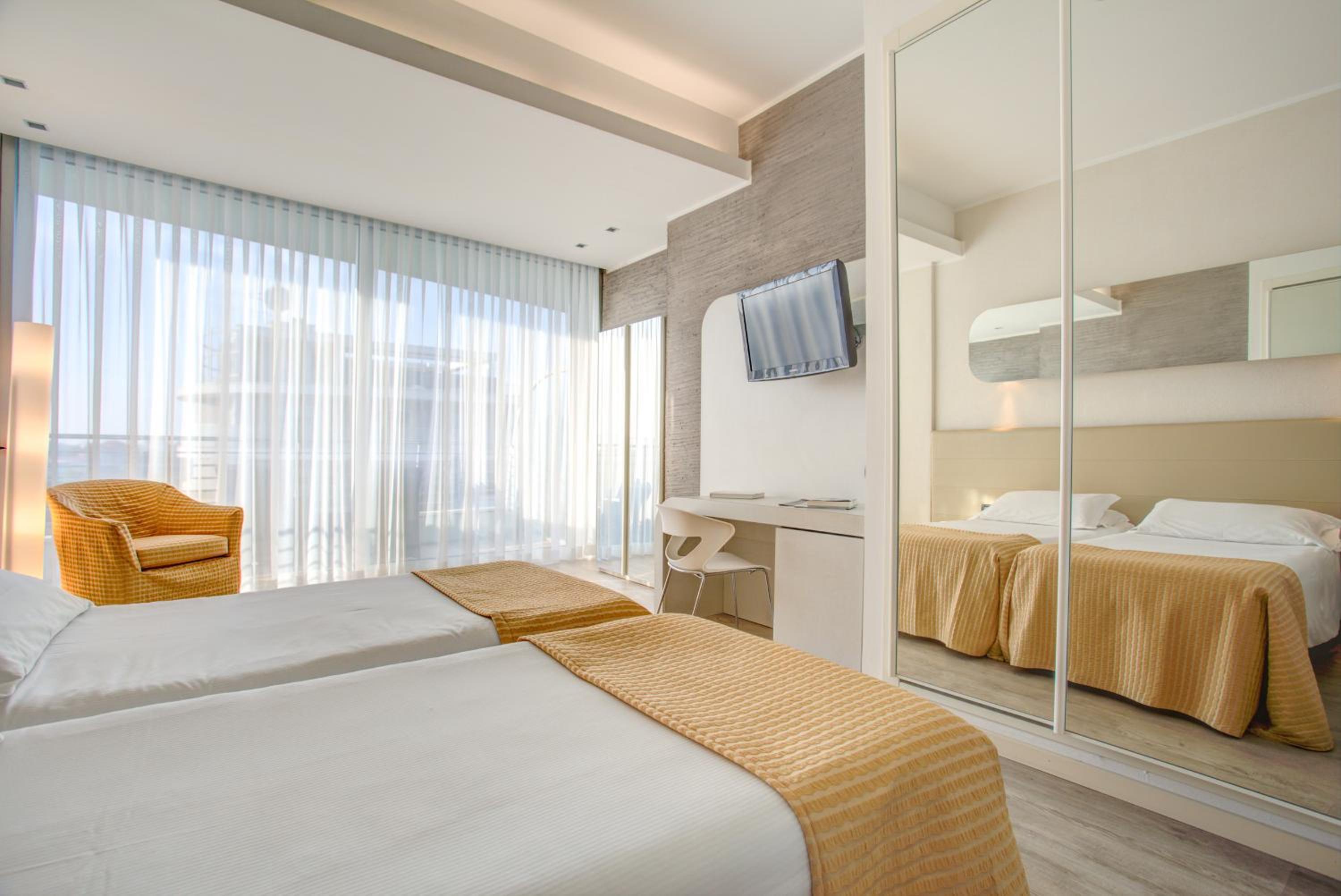 Superior Double or Twin Room - Photo 4
