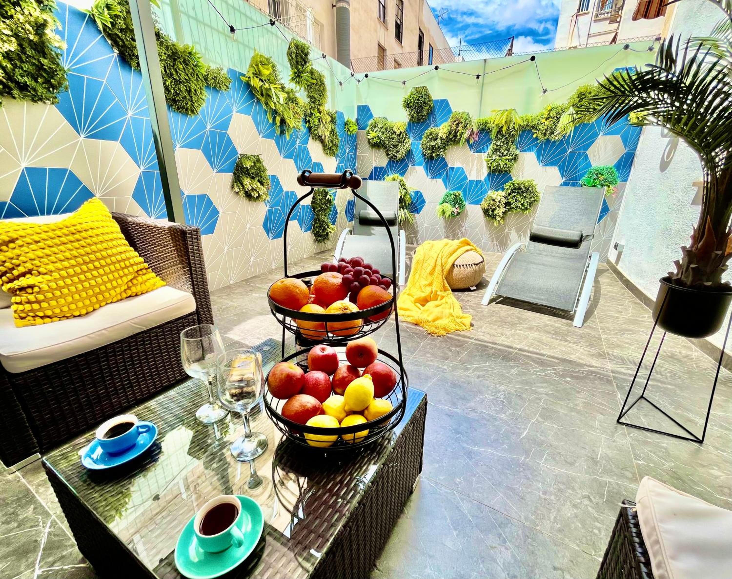 Apartment with big Patio photo 2