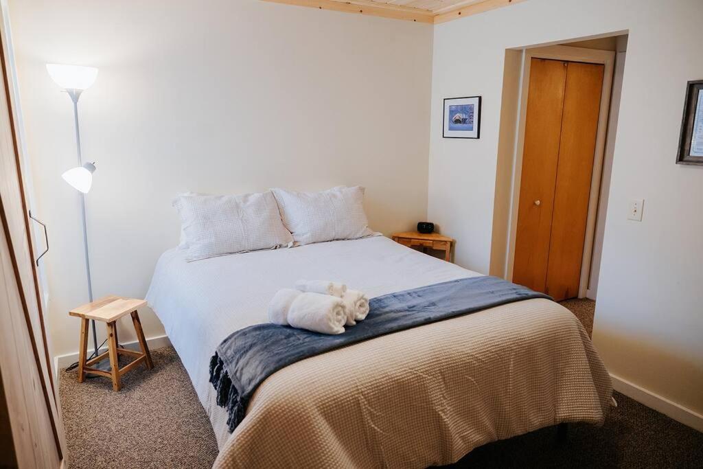 Two-Bedroom House photo 2