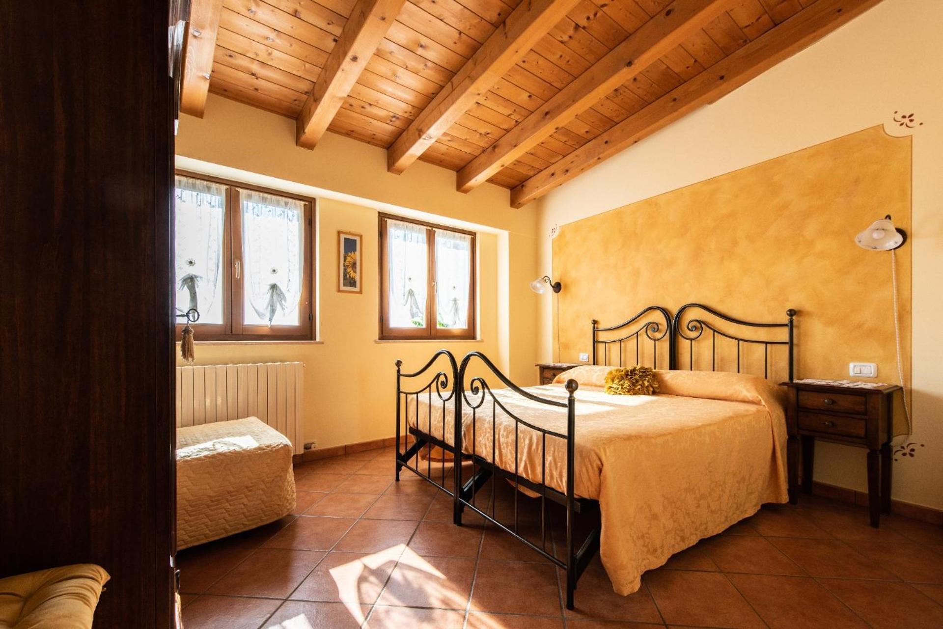 Double Room - Photo 1