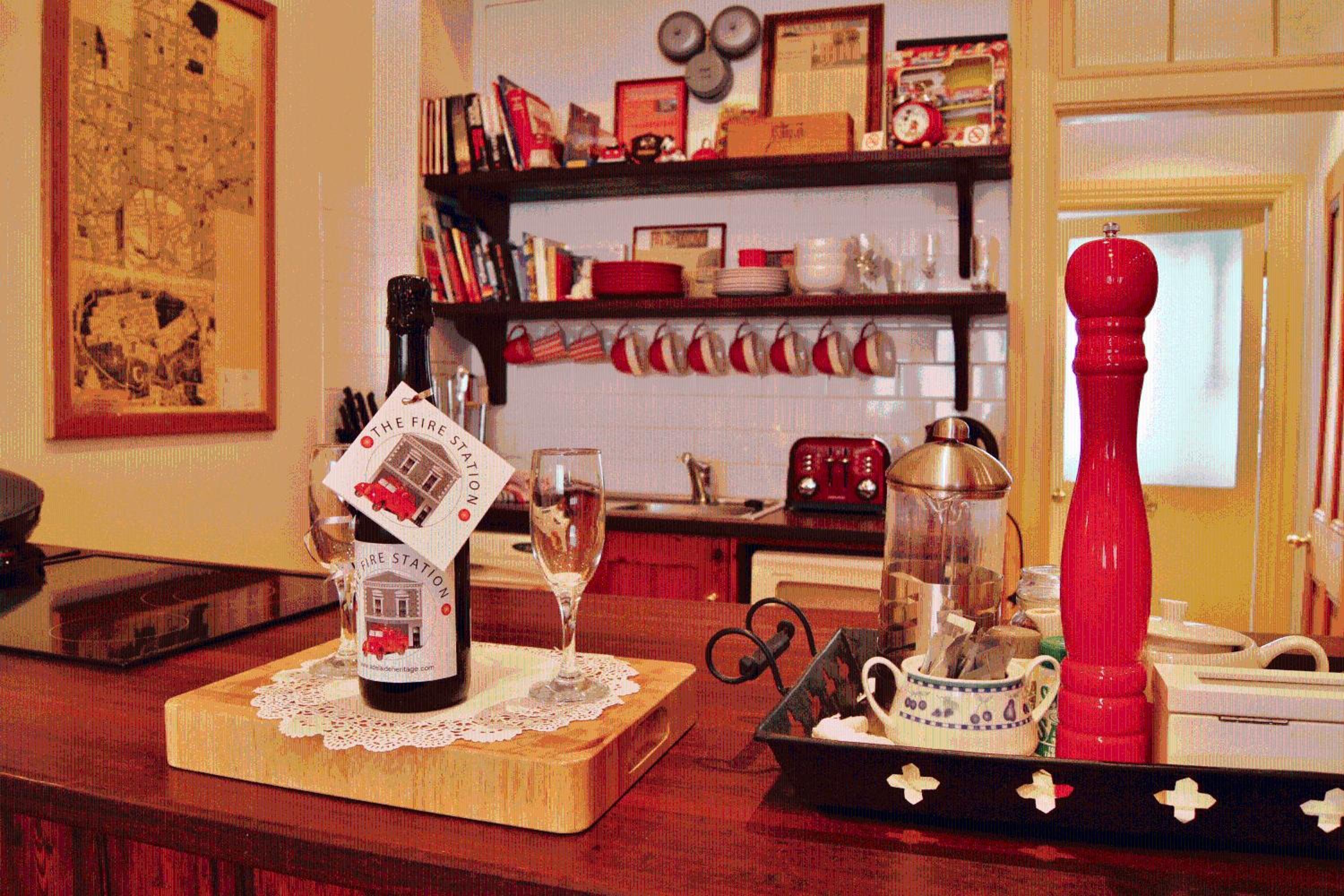Fire Engine Spa Suite - Photo 18