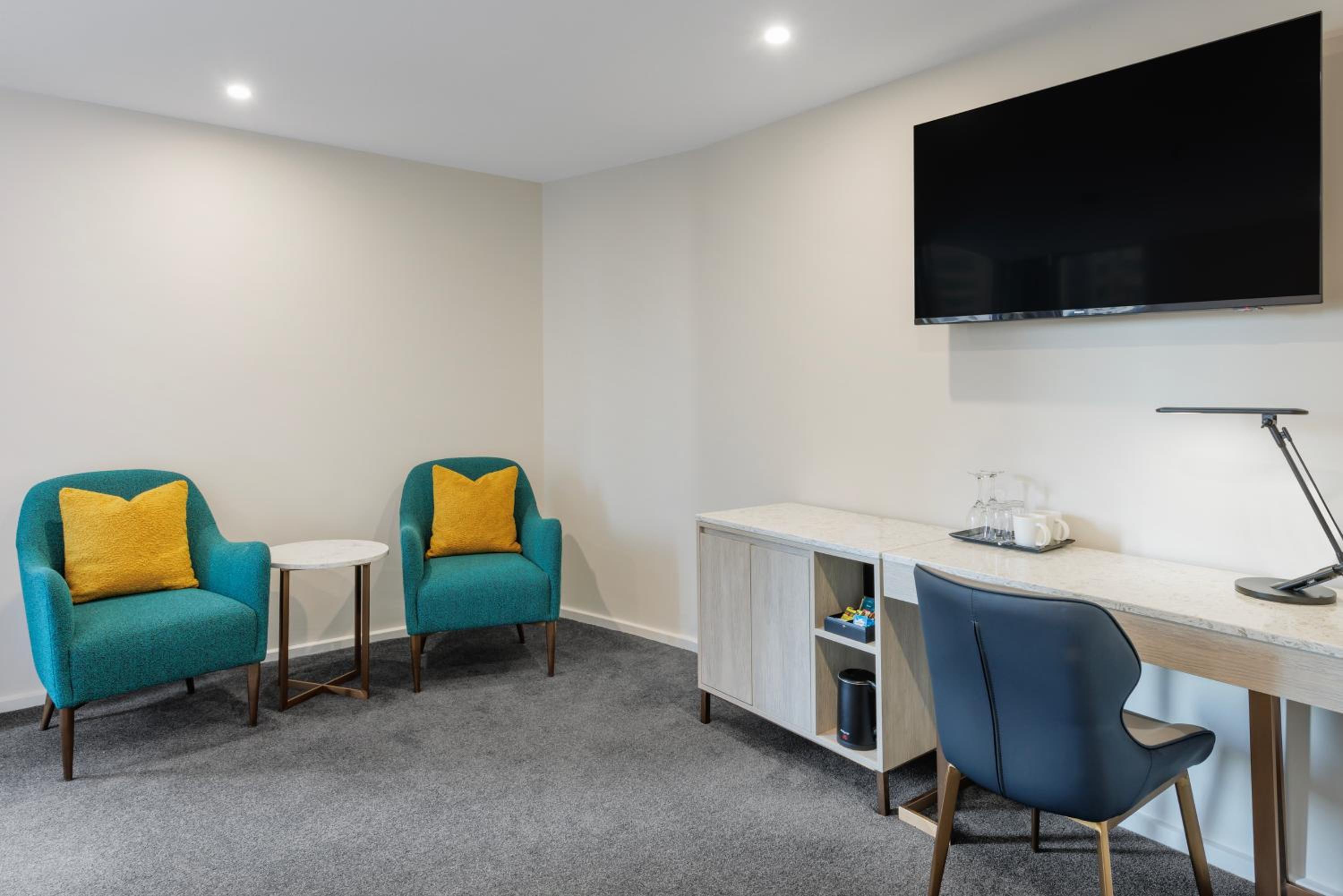 Superior King or Twin Room - Photo 3