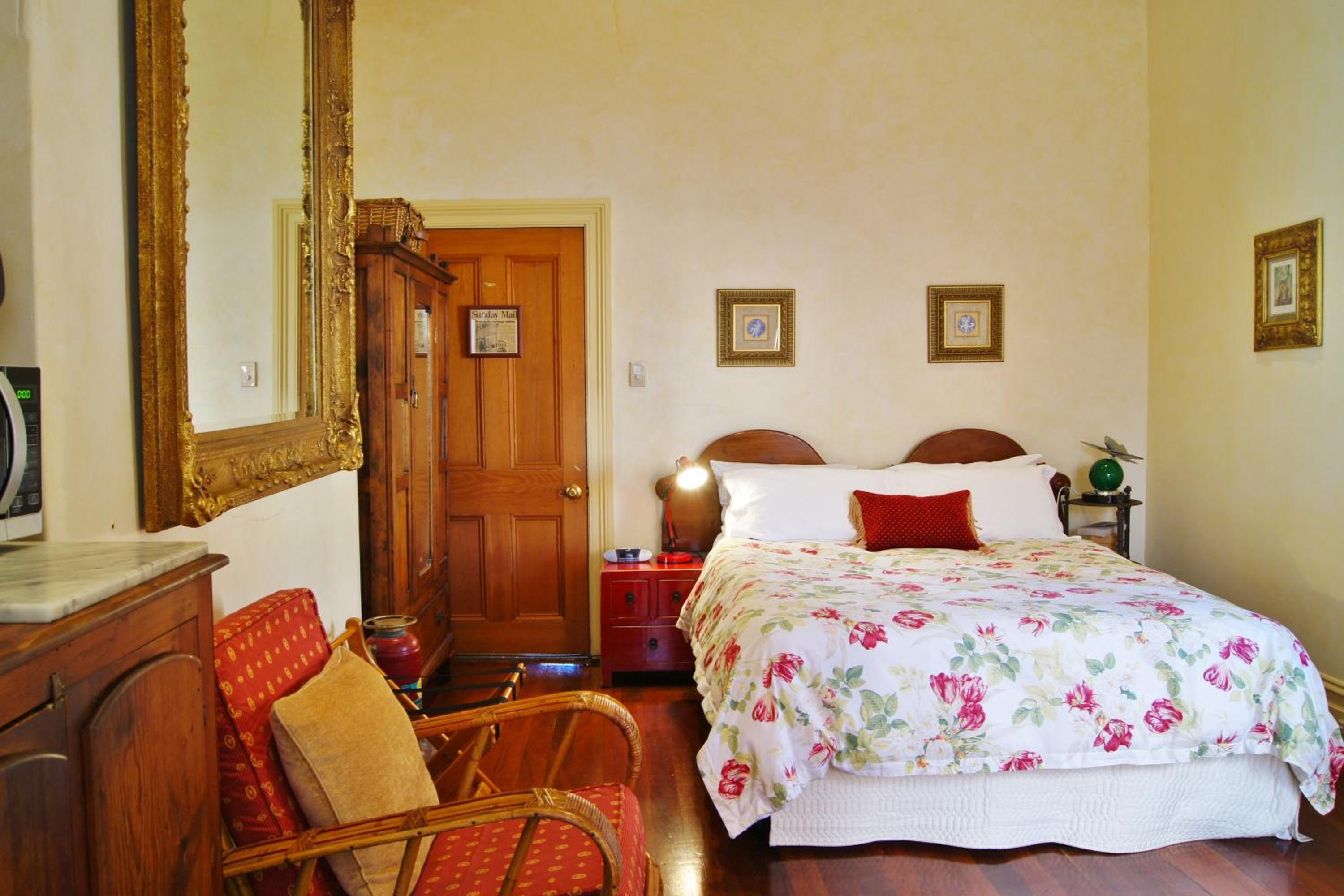The Loggia Spa Suite - Photo 11