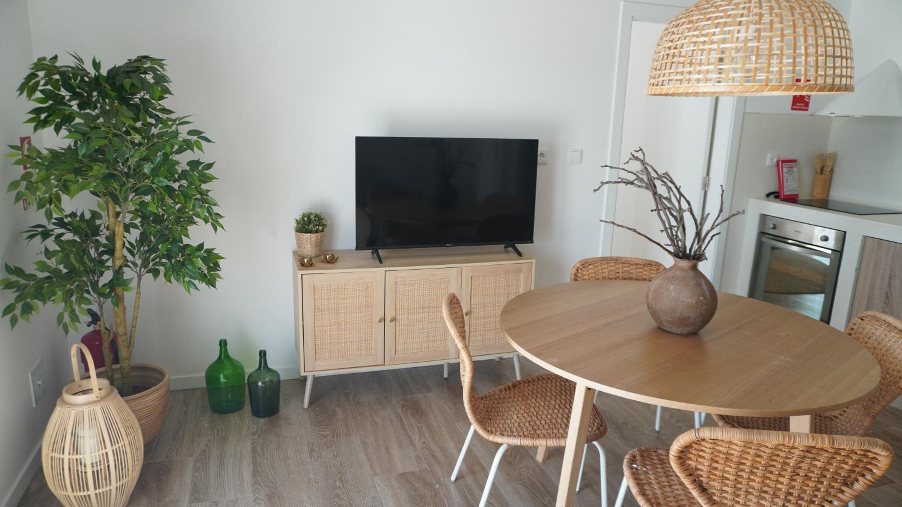 Two-Bedroom Apartment with Balcony photo 2